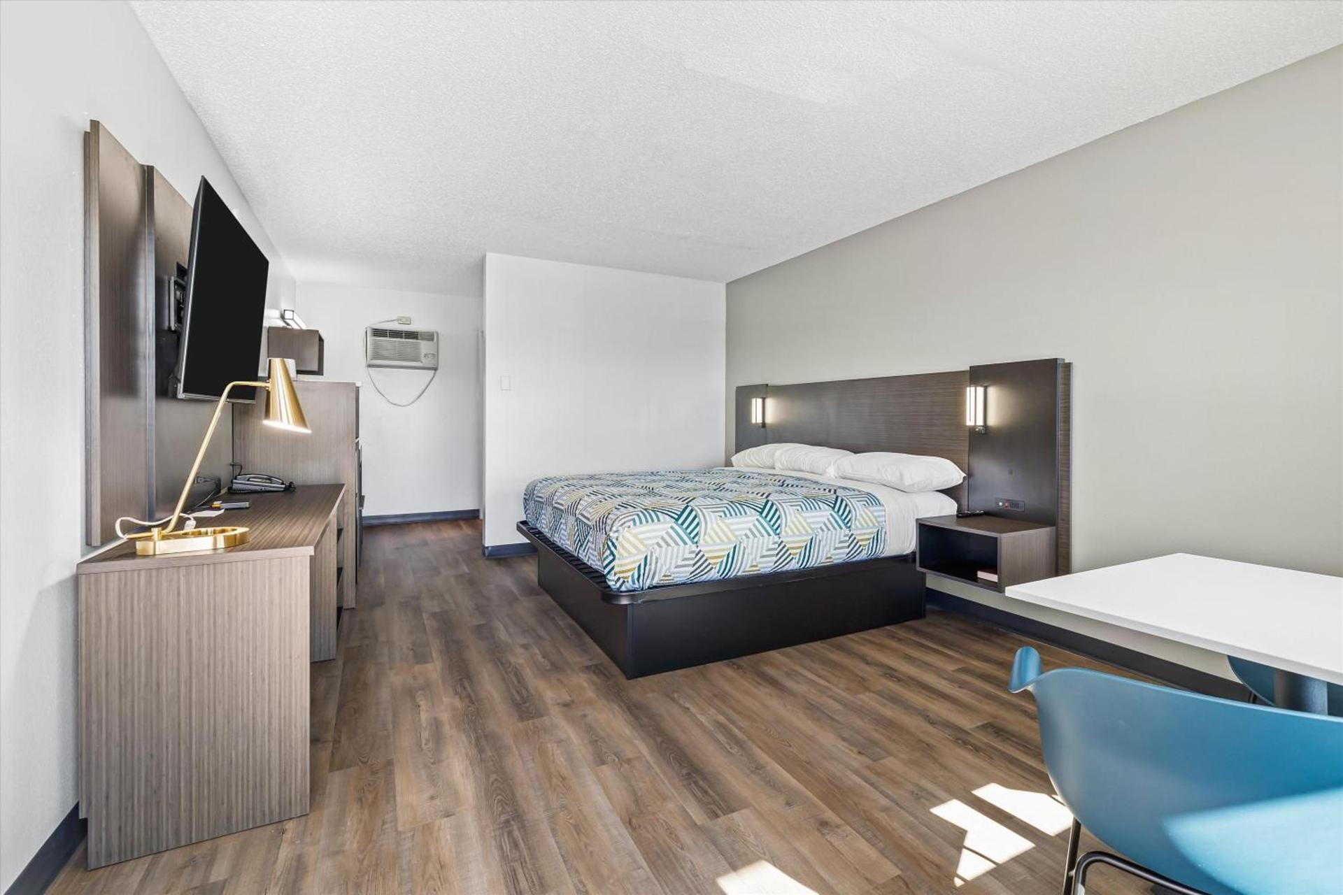 Motel 6-Bend, OR photo 31