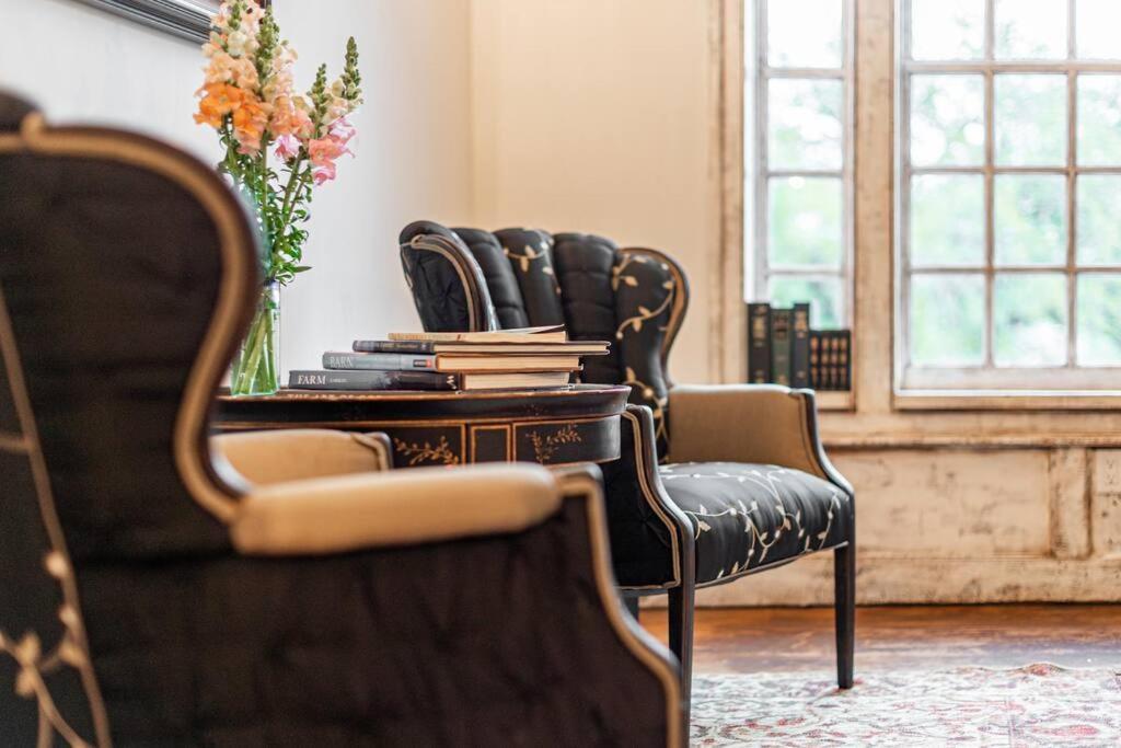 The Mohawk Valley House - 4 suite boutique hotel photo 10