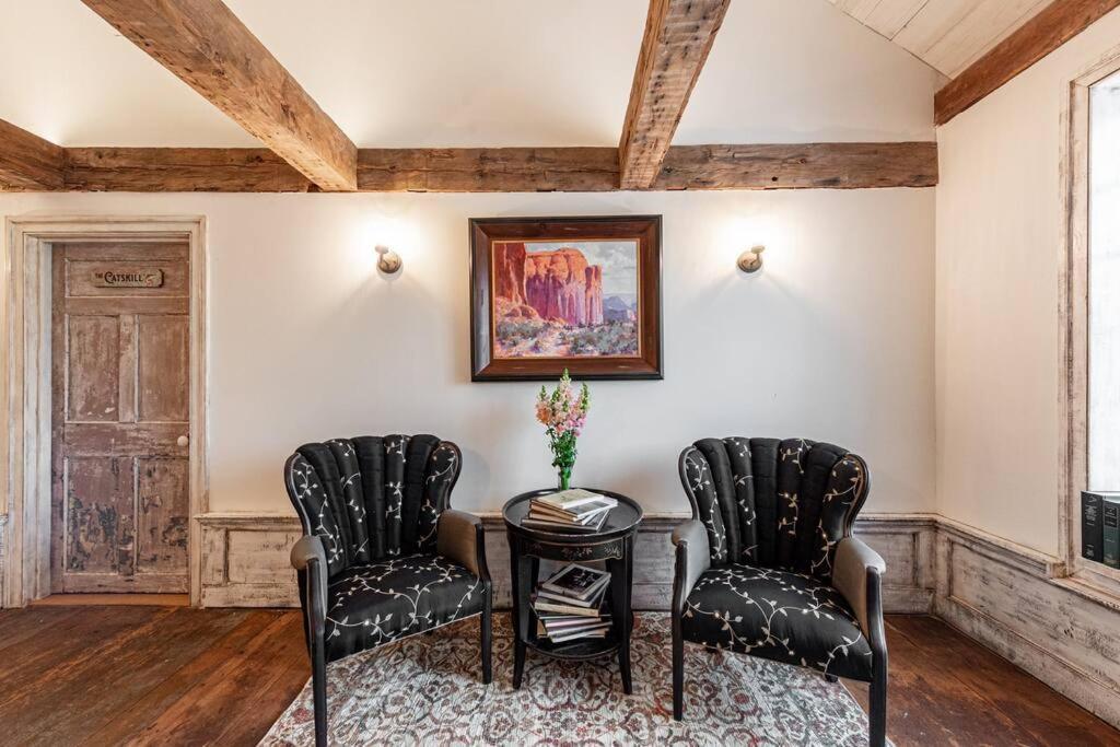 The Mohawk Valley House - 4 suite boutique hotel photo 16