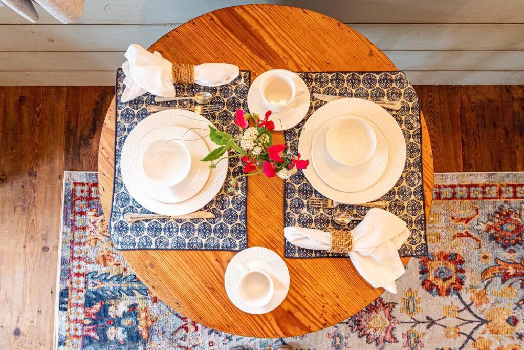 The Mohawk Valley House - 4 suite boutique hotel photo 28