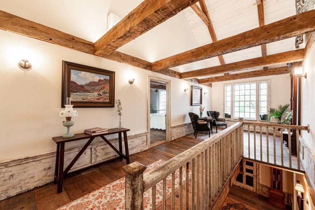 The Mohawk Valley House - 4 suite boutique hotel photo 30