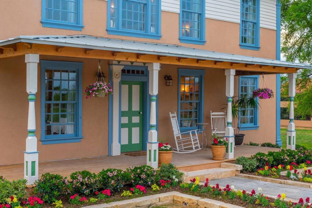 The Mohawk Valley House - 4 suite boutique hotel photo 31
