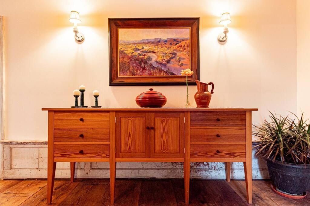 The Mohawk Valley House - 4 suite boutique hotel photo 46