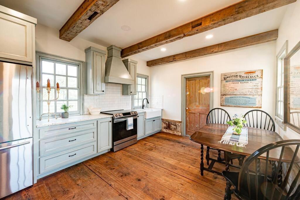 The Mohawk Valley House - 4 suite boutique hotel photo 62