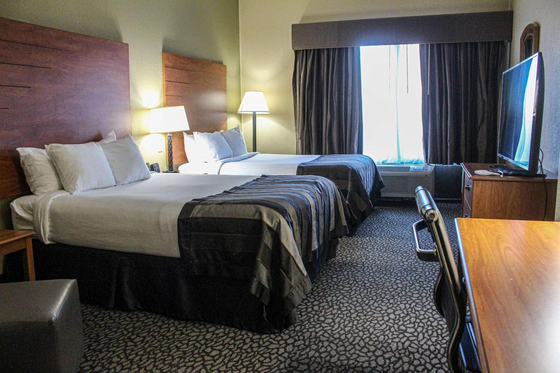 Wingate by Wyndham Little Rock photo 7