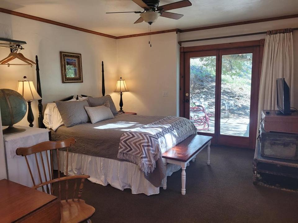 Oak Hill Inn photo 8
