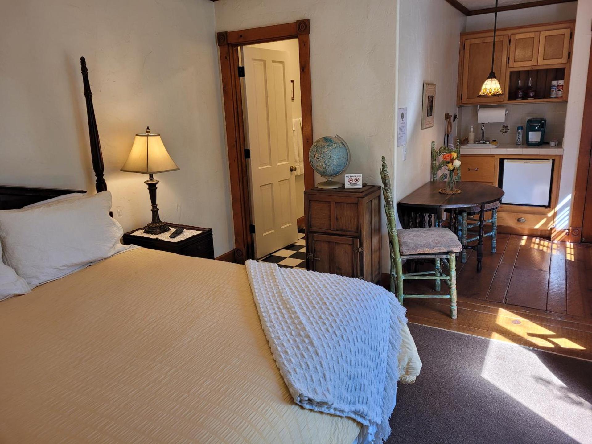 Oak Hill Inn photo 12