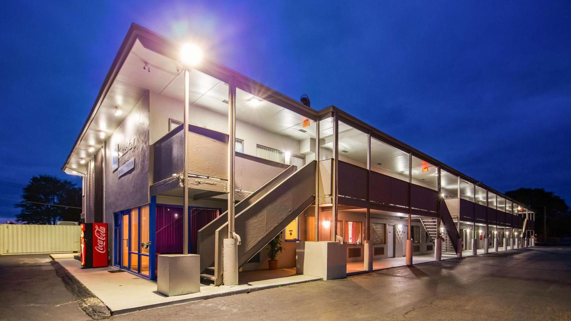 SureStay Hotel by Best Western Findlay photo 5