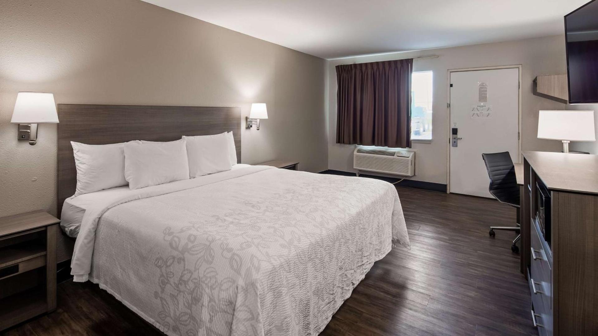 SureStay Hotel by Best Western Findlay photo 6