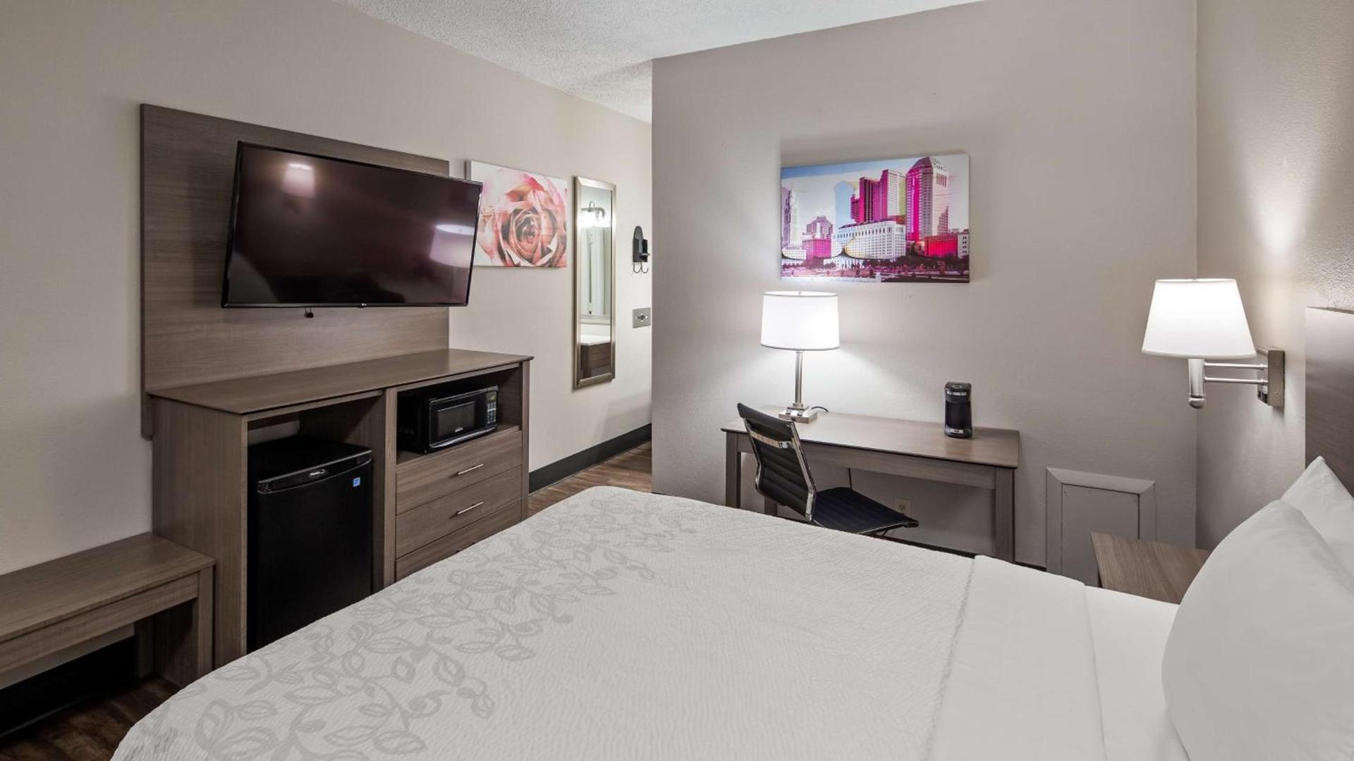 SureStay Hotel by Best Western Findlay photo 14