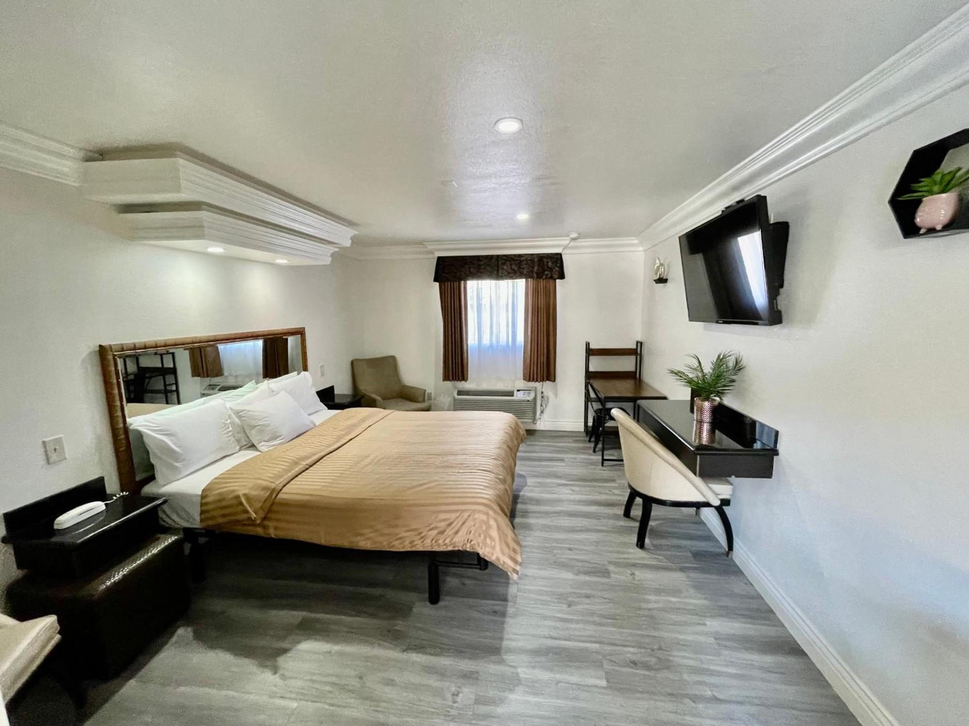 Rodeway Inn Santa Ana - Garden Grove photo 30