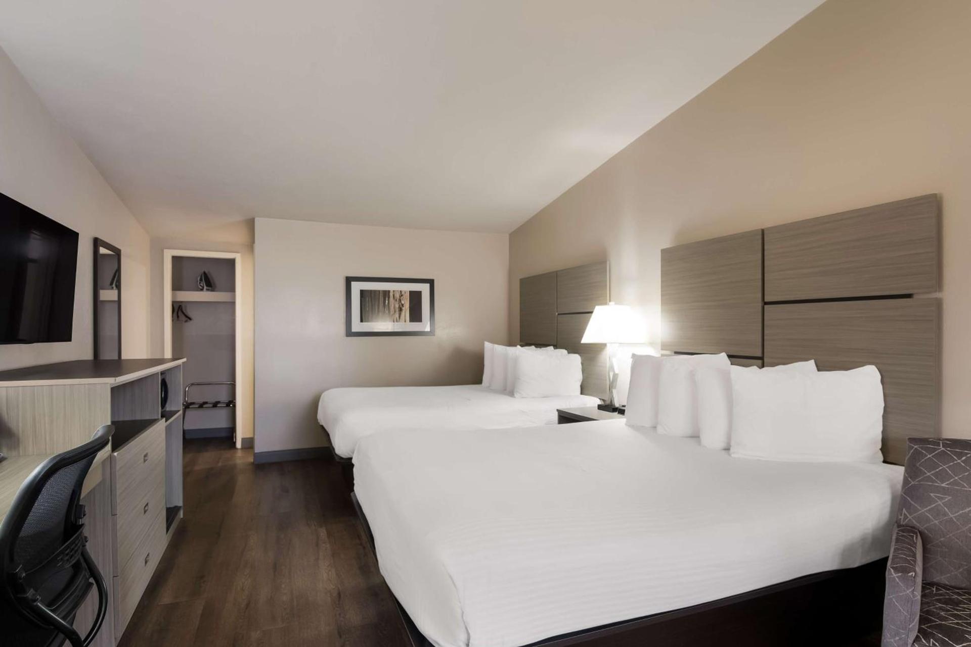 Best Western New Oregon Motel photo 9