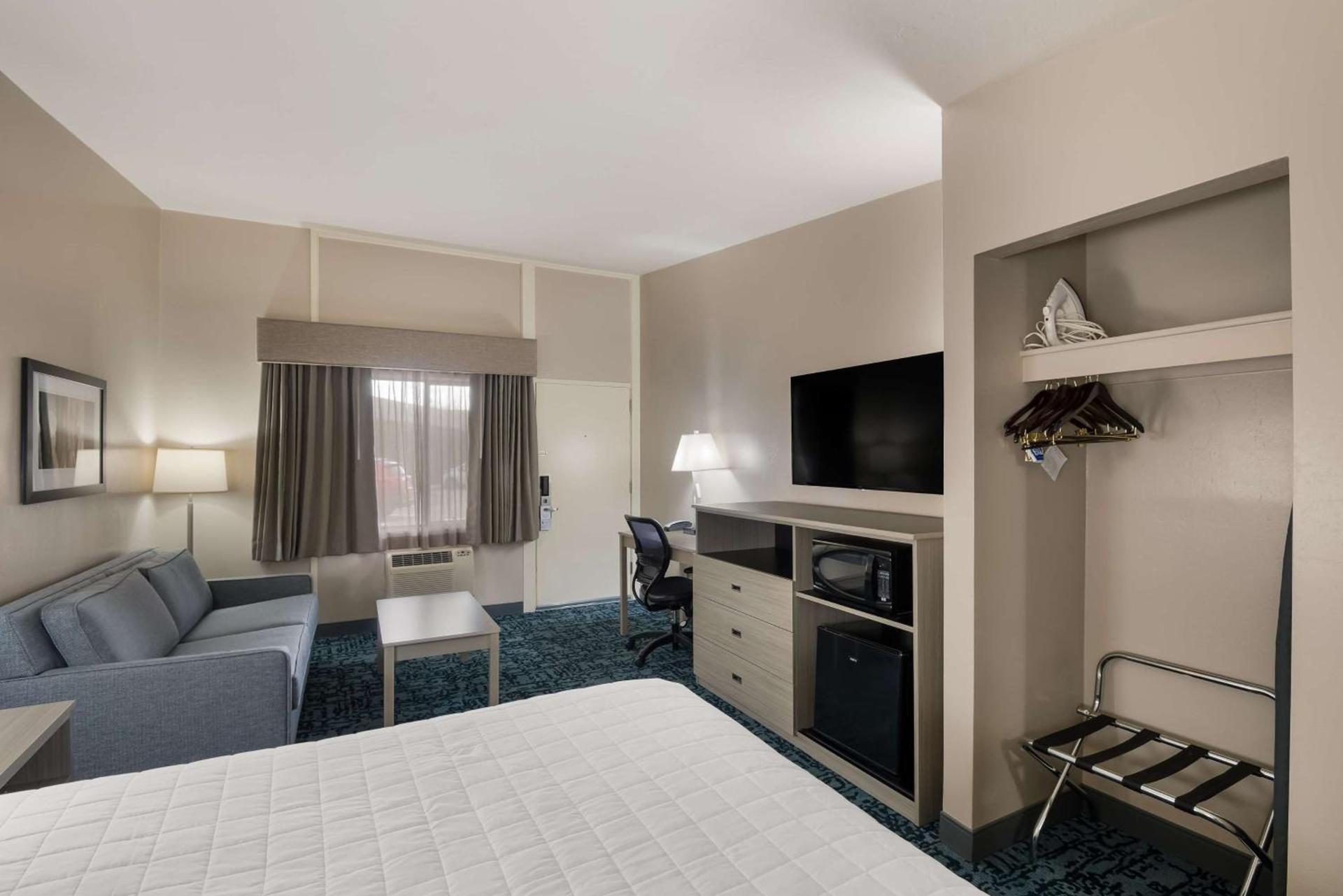 Best Western New Oregon Motel photo 18