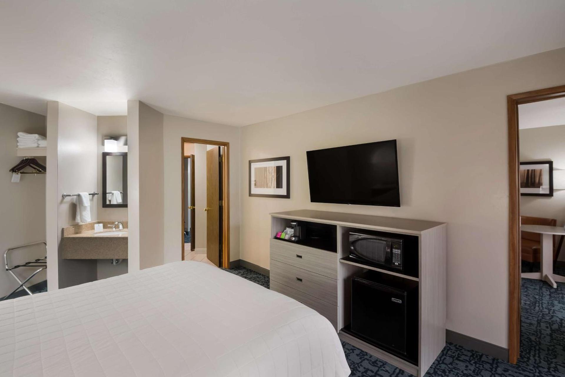 Best Western New Oregon Motel photo 27
