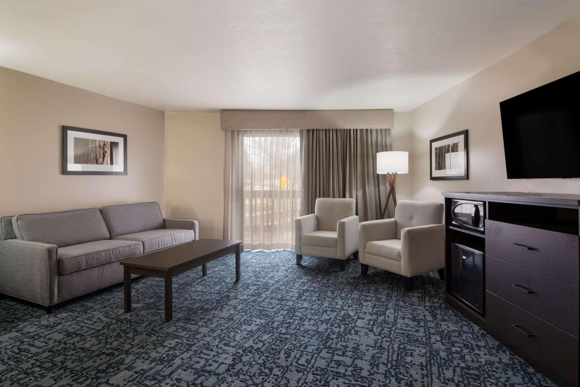 Best Western New Oregon Motel photo 31
