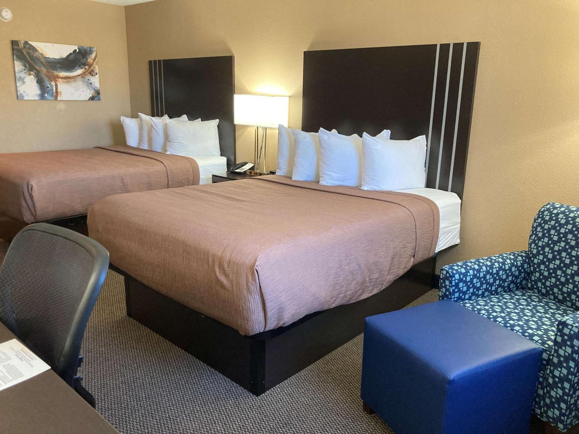 Best Western Plus Reading Inn & Suites photo 55