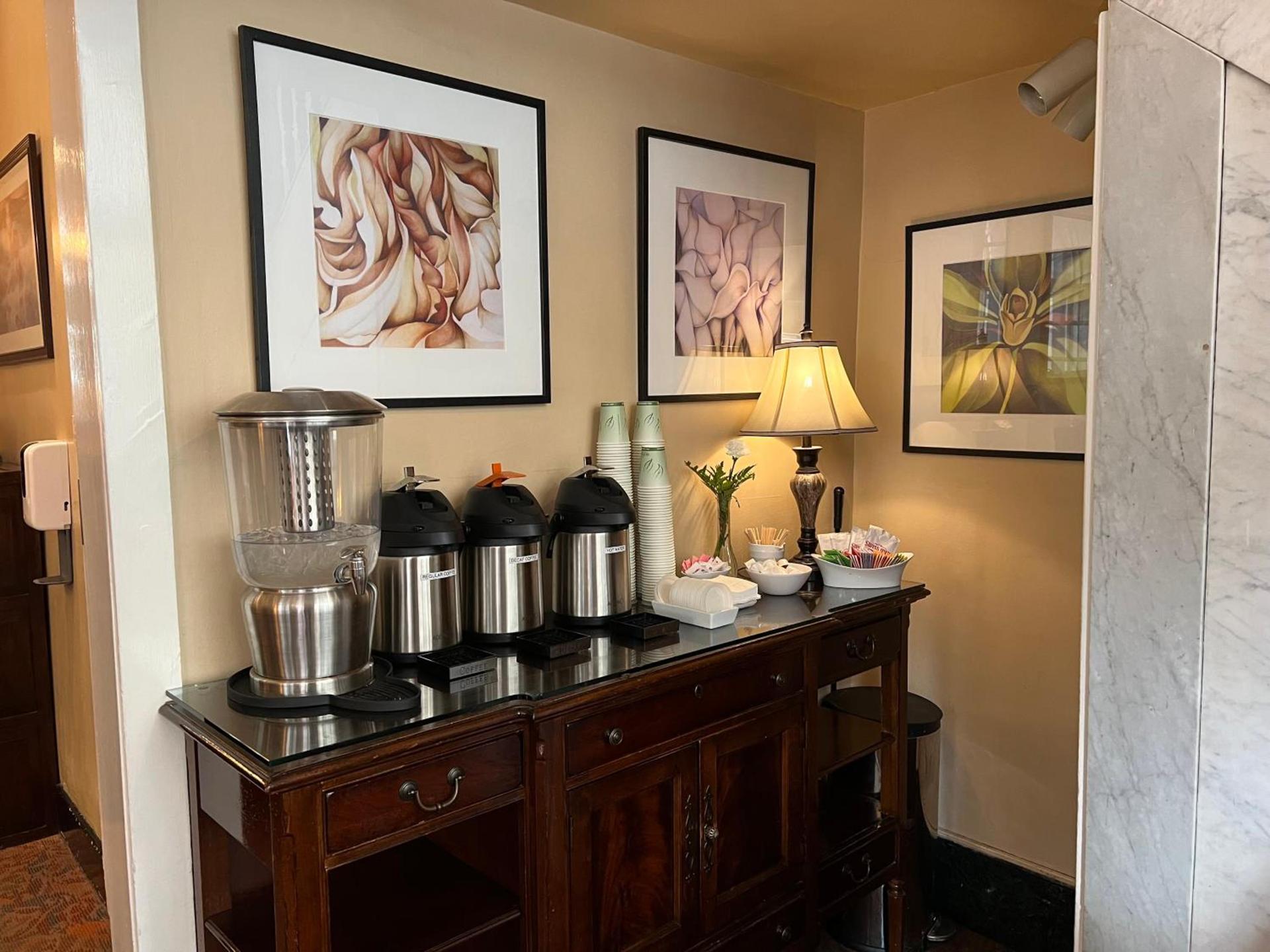 The Andrews Hotel photo 5