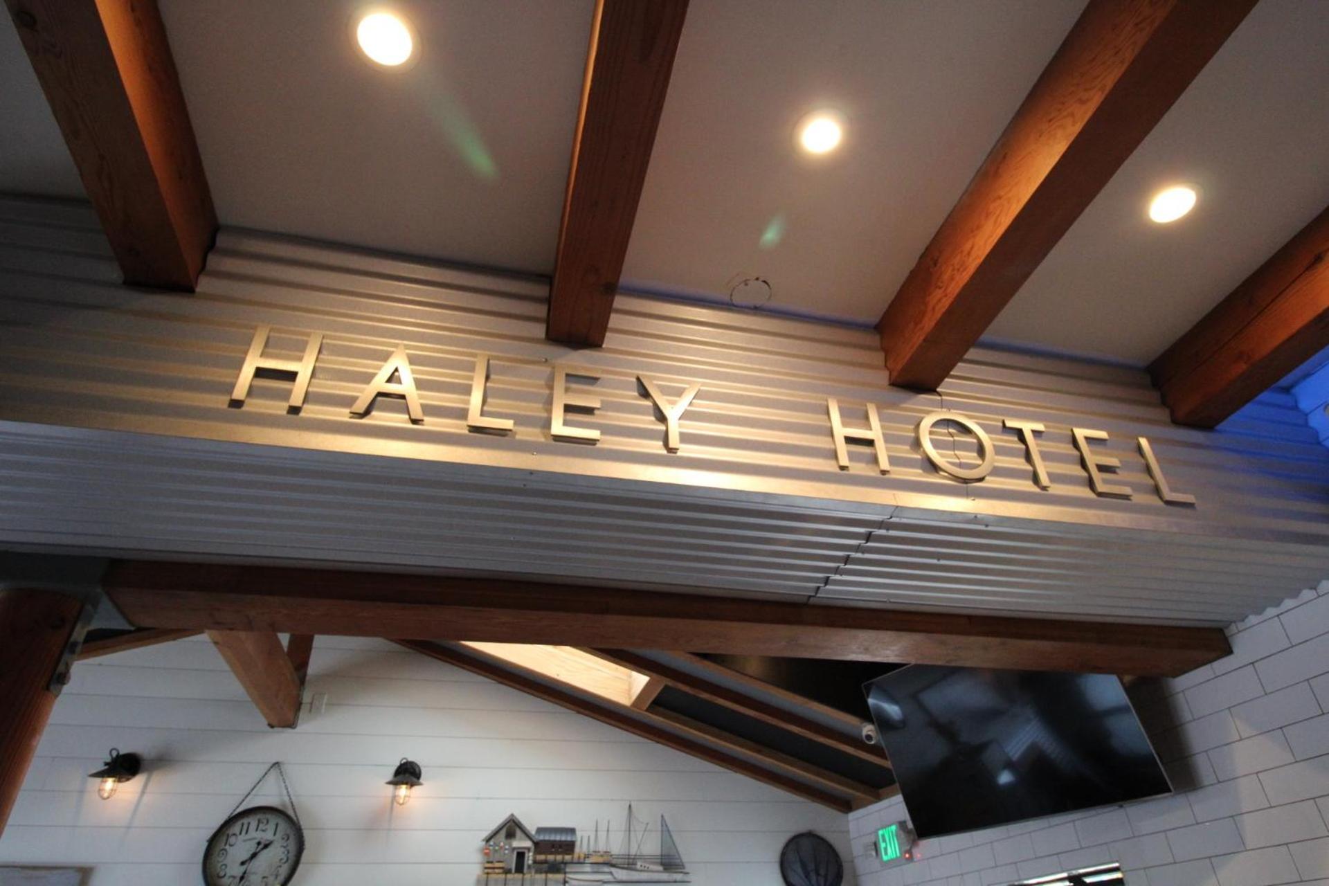Haley Hotel photo 12