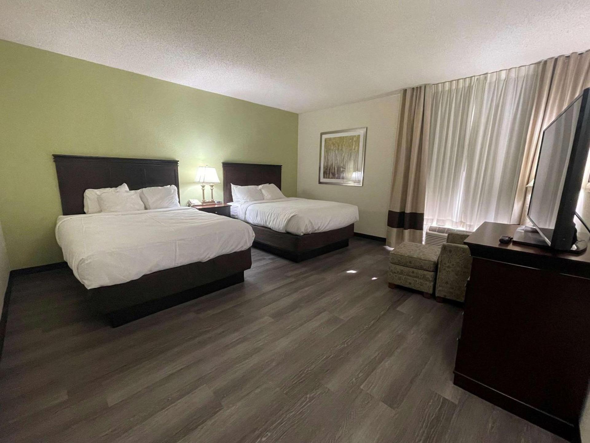 Comfort Inn Pinehurst - Southern Pines photo 55
