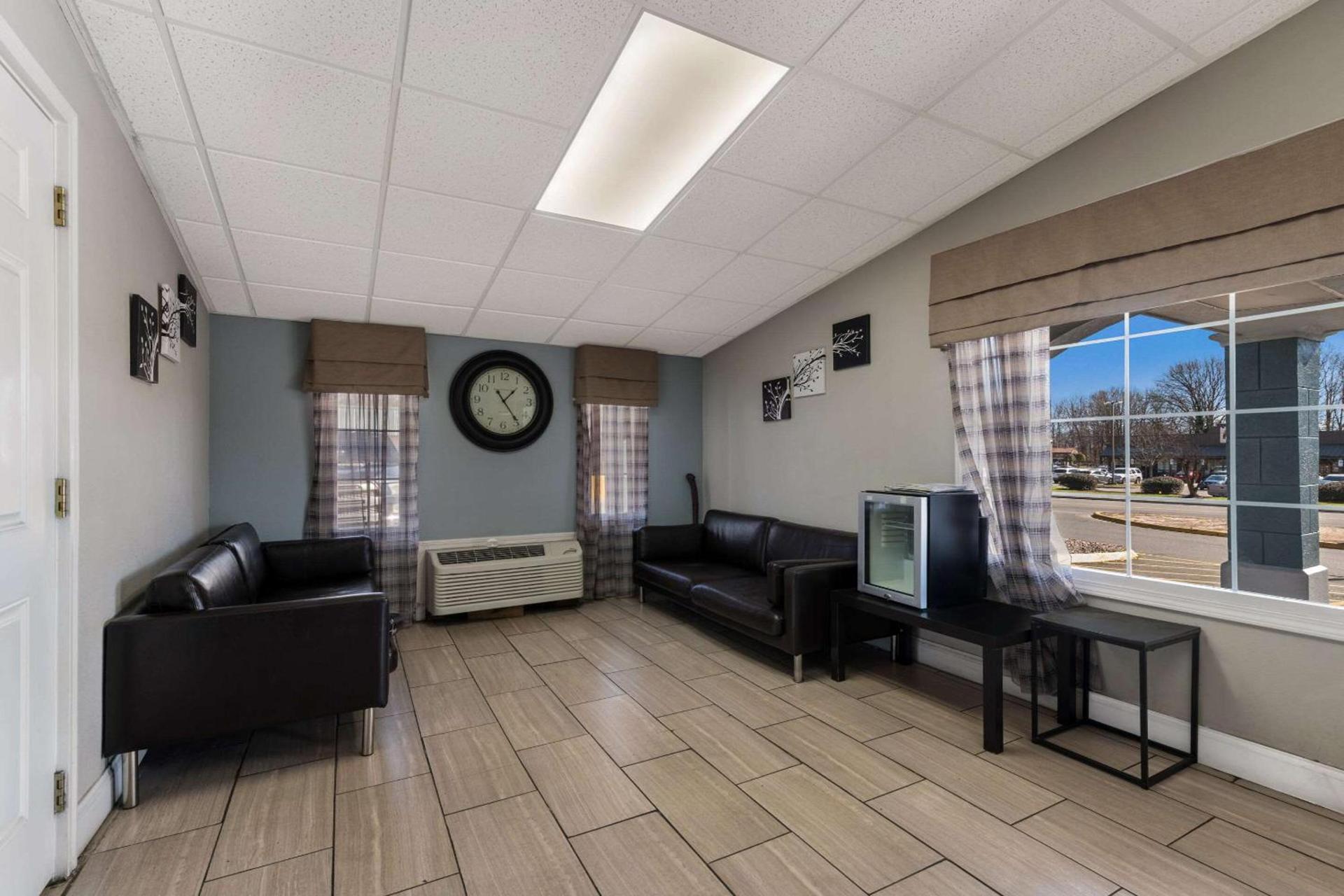 Rodeway Inn Charlotte Airport Area photo 8