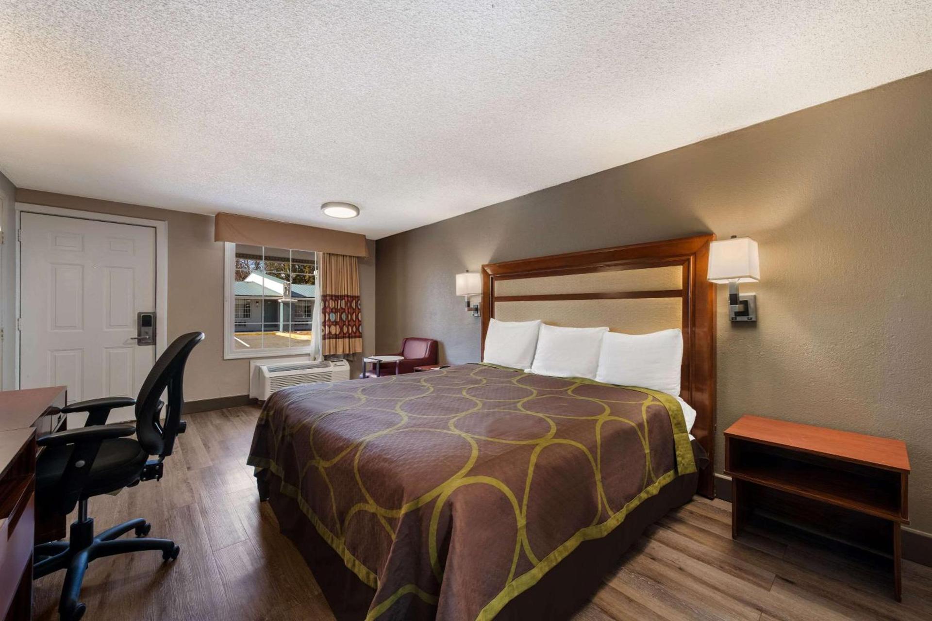 Rodeway Inn Charlotte Airport Area photo 26