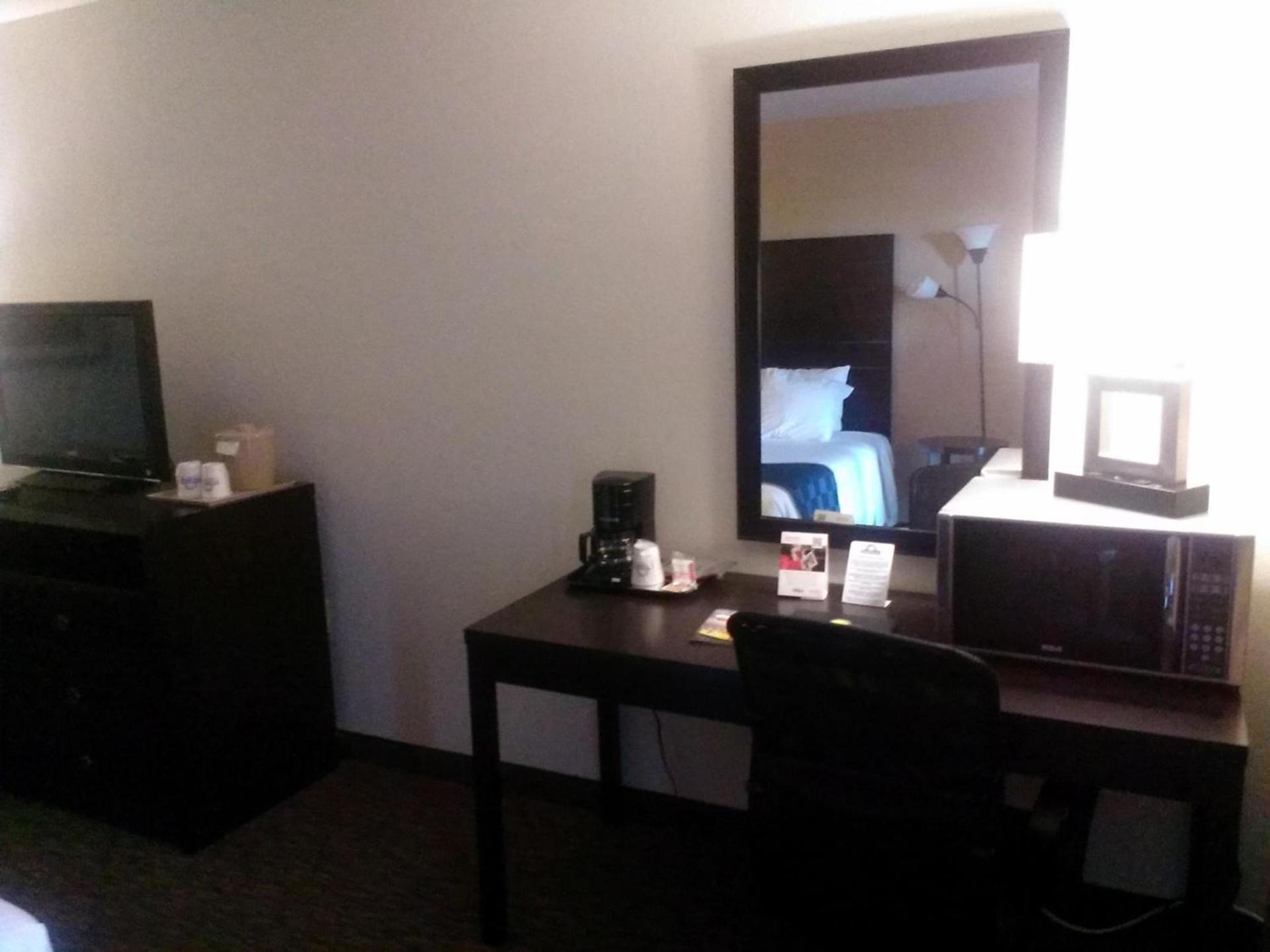 Days Inn & Suites by Wyndham Page Lake Powell photo 25