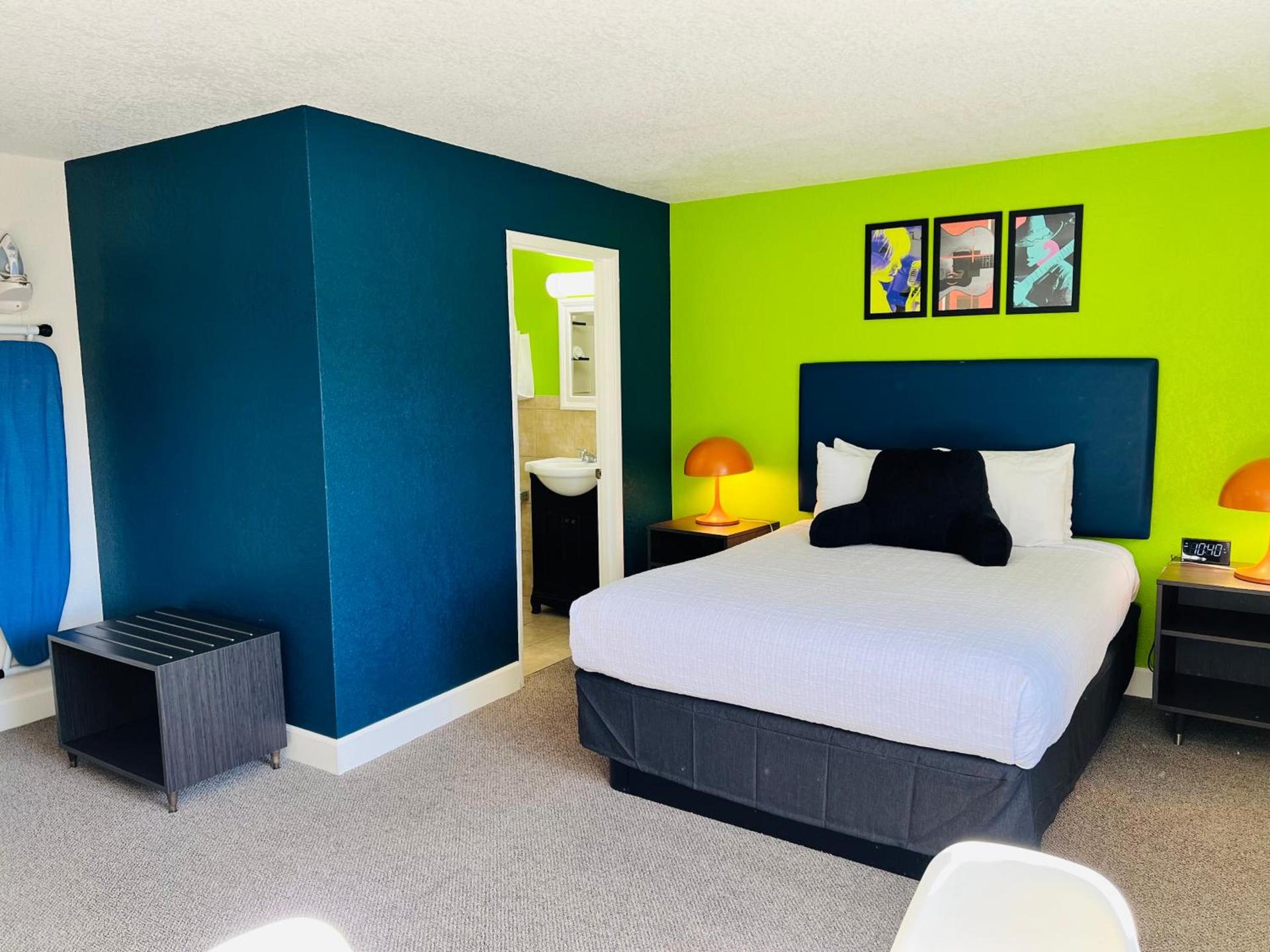 Signature Inn Eugene photo 7
