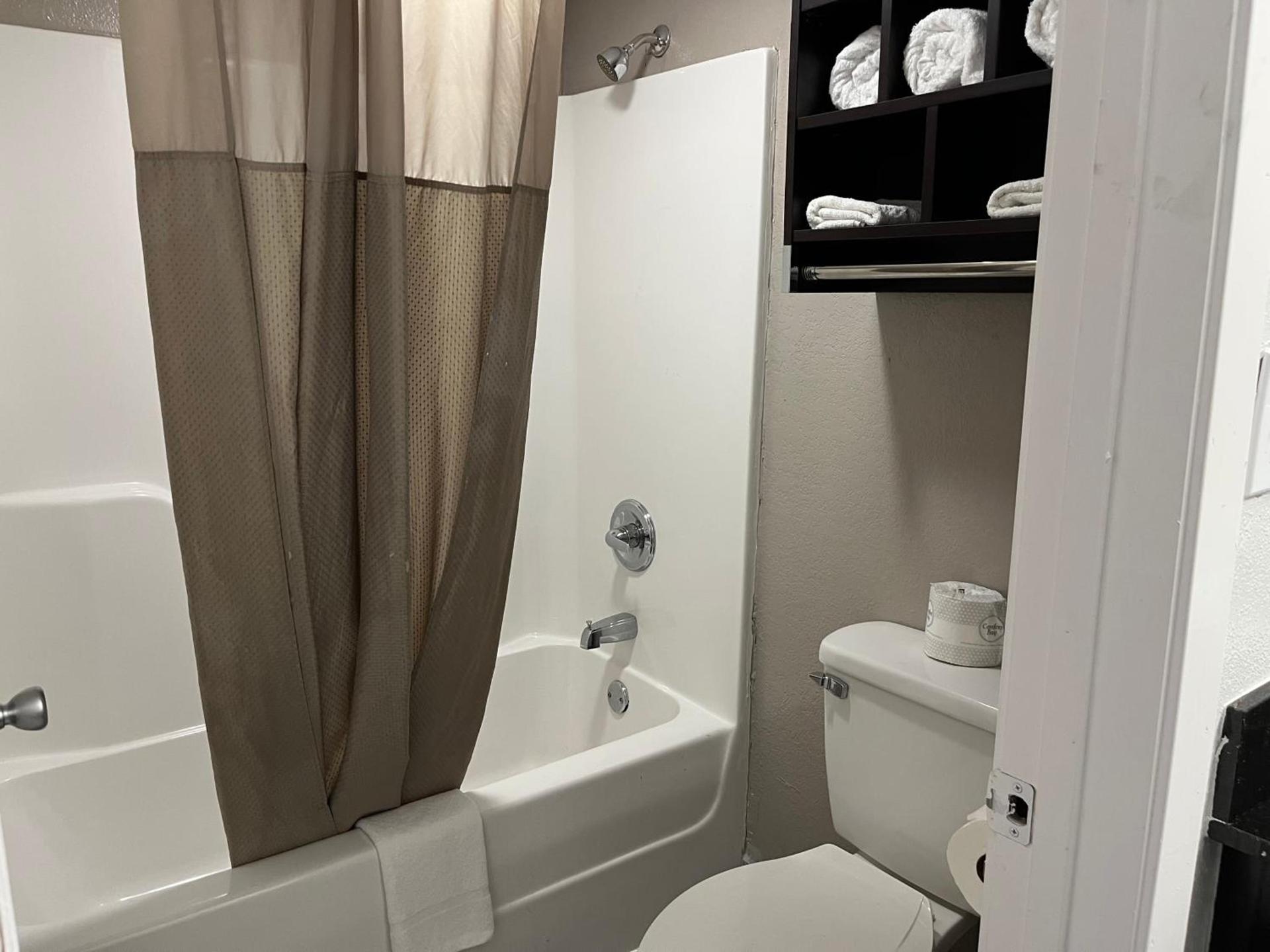 Studio 6 Bay Minette AL photo 18