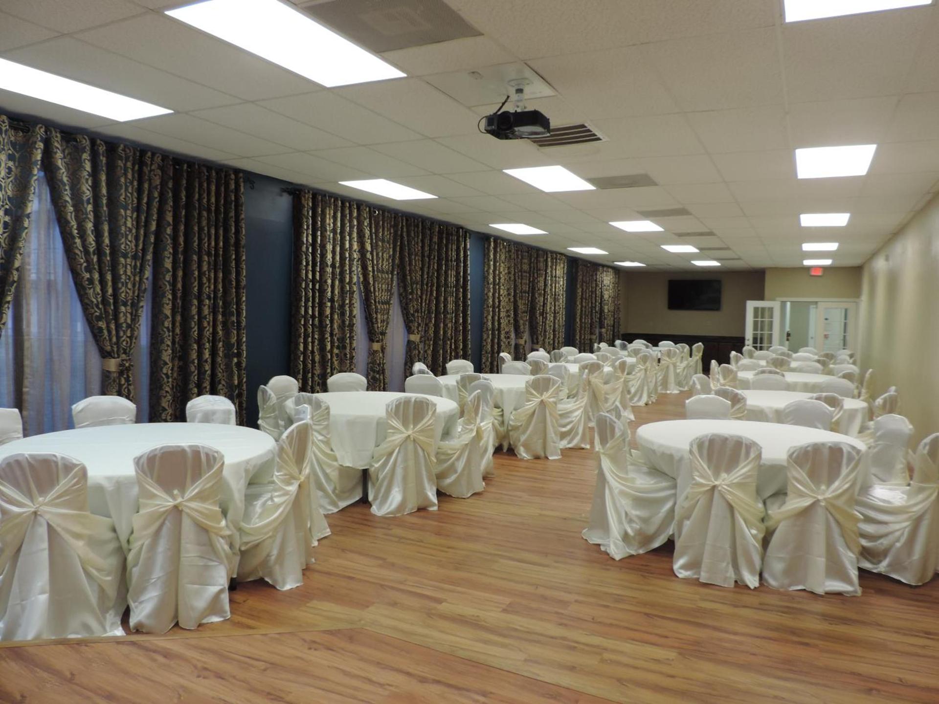 Airport Inn photo 15