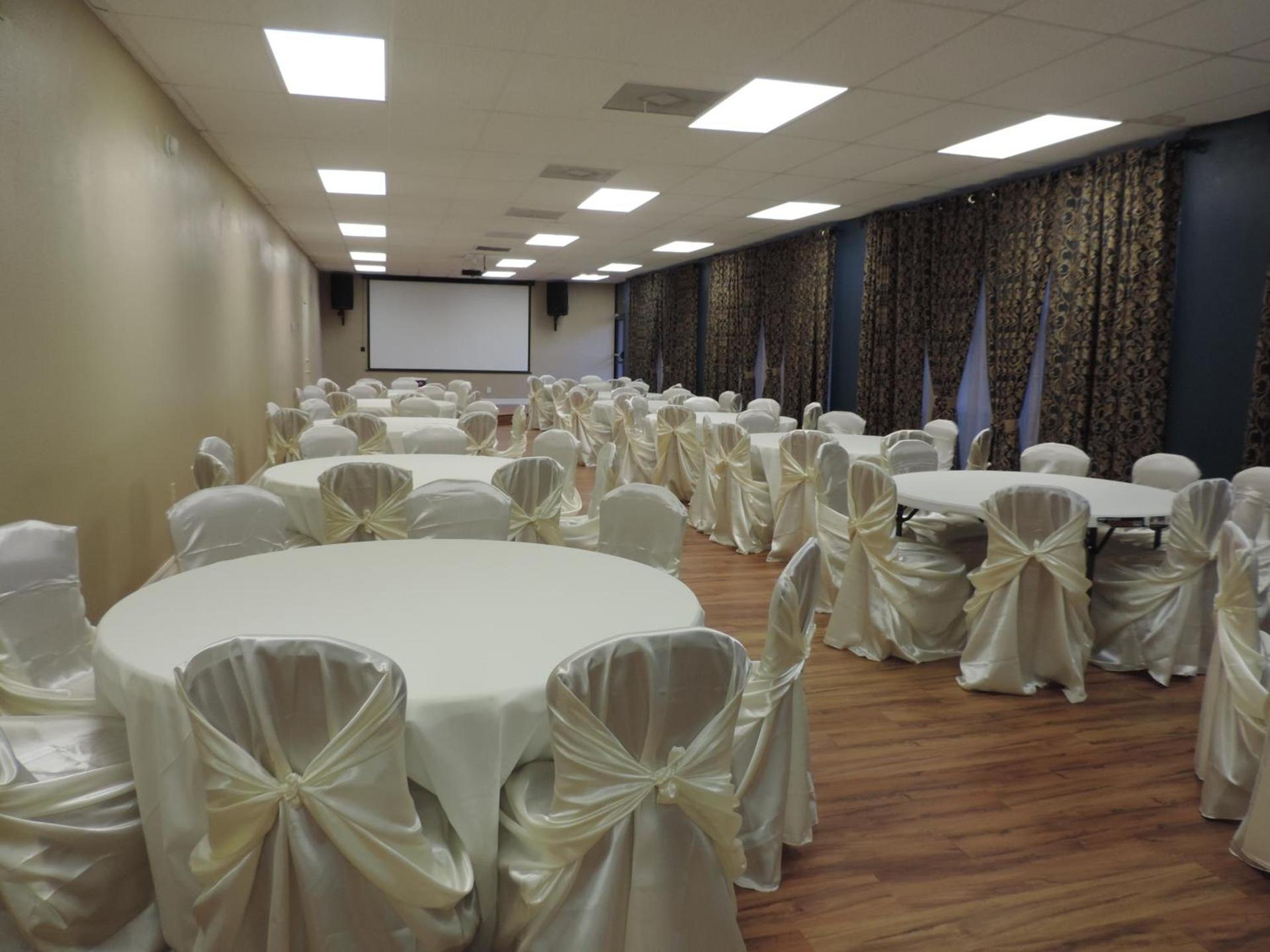Airport Inn photo 16