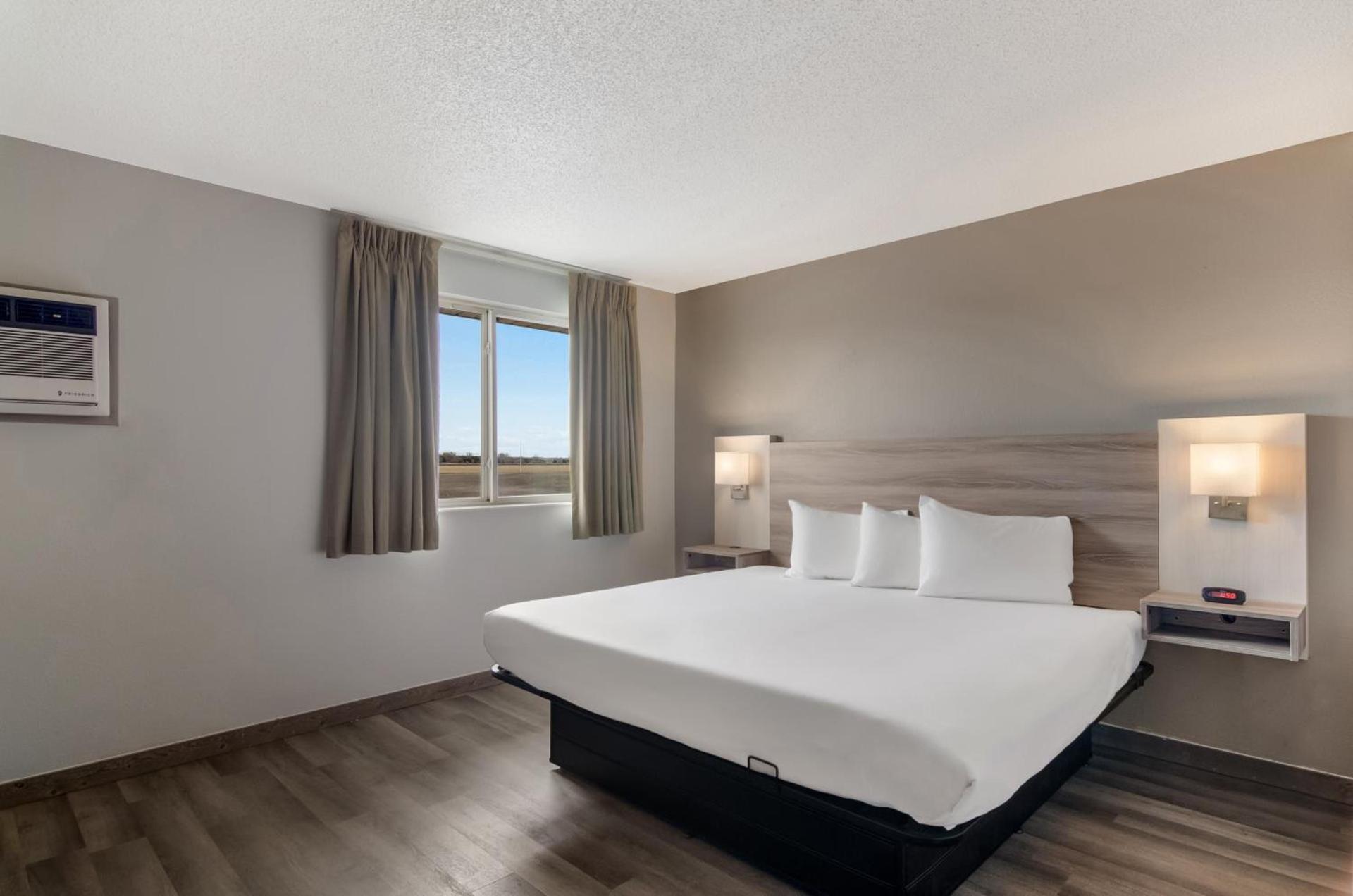 Econo Lodge Scottsbluff photo 50