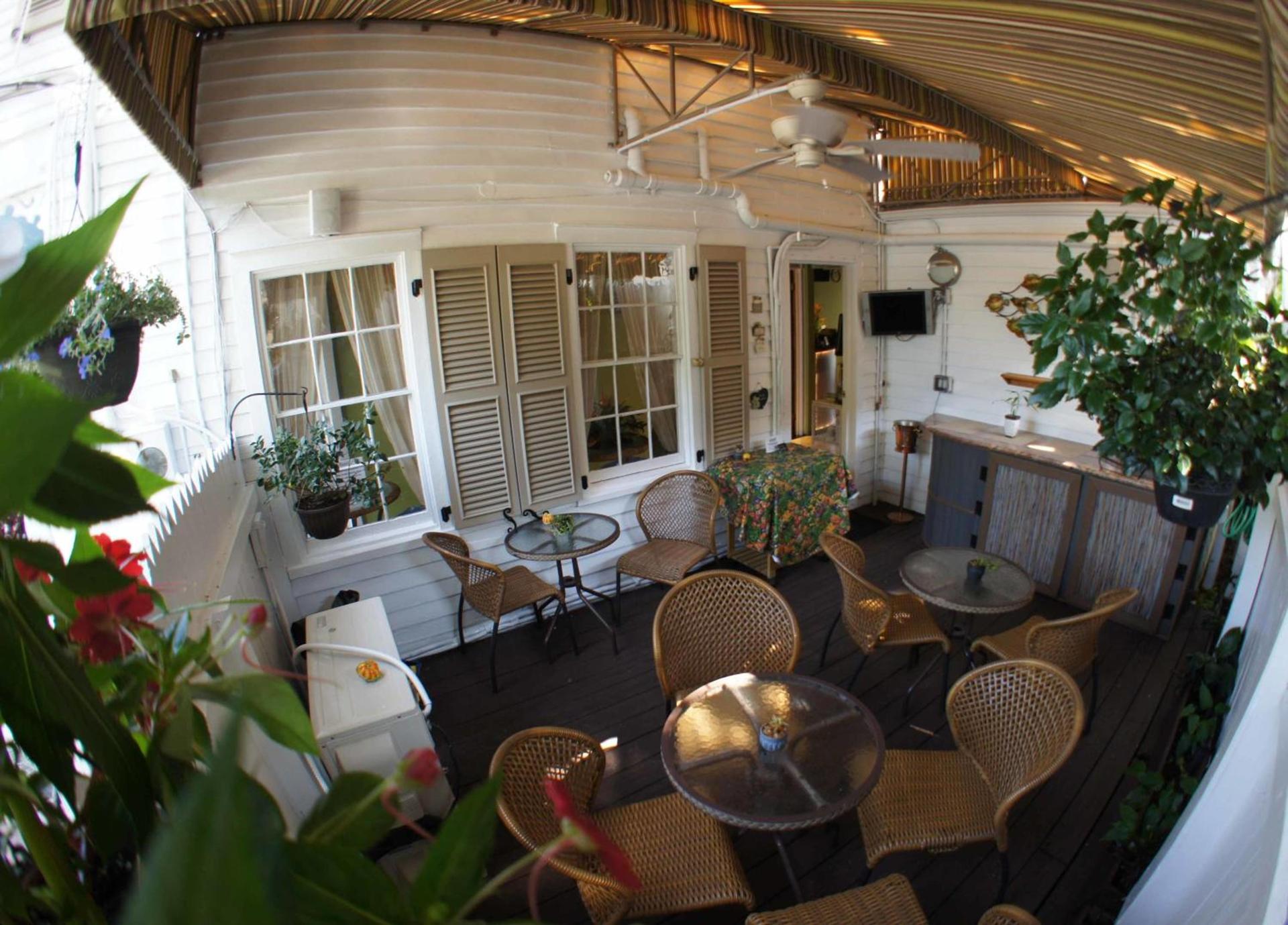 Seascape Tropical Inn photo 66