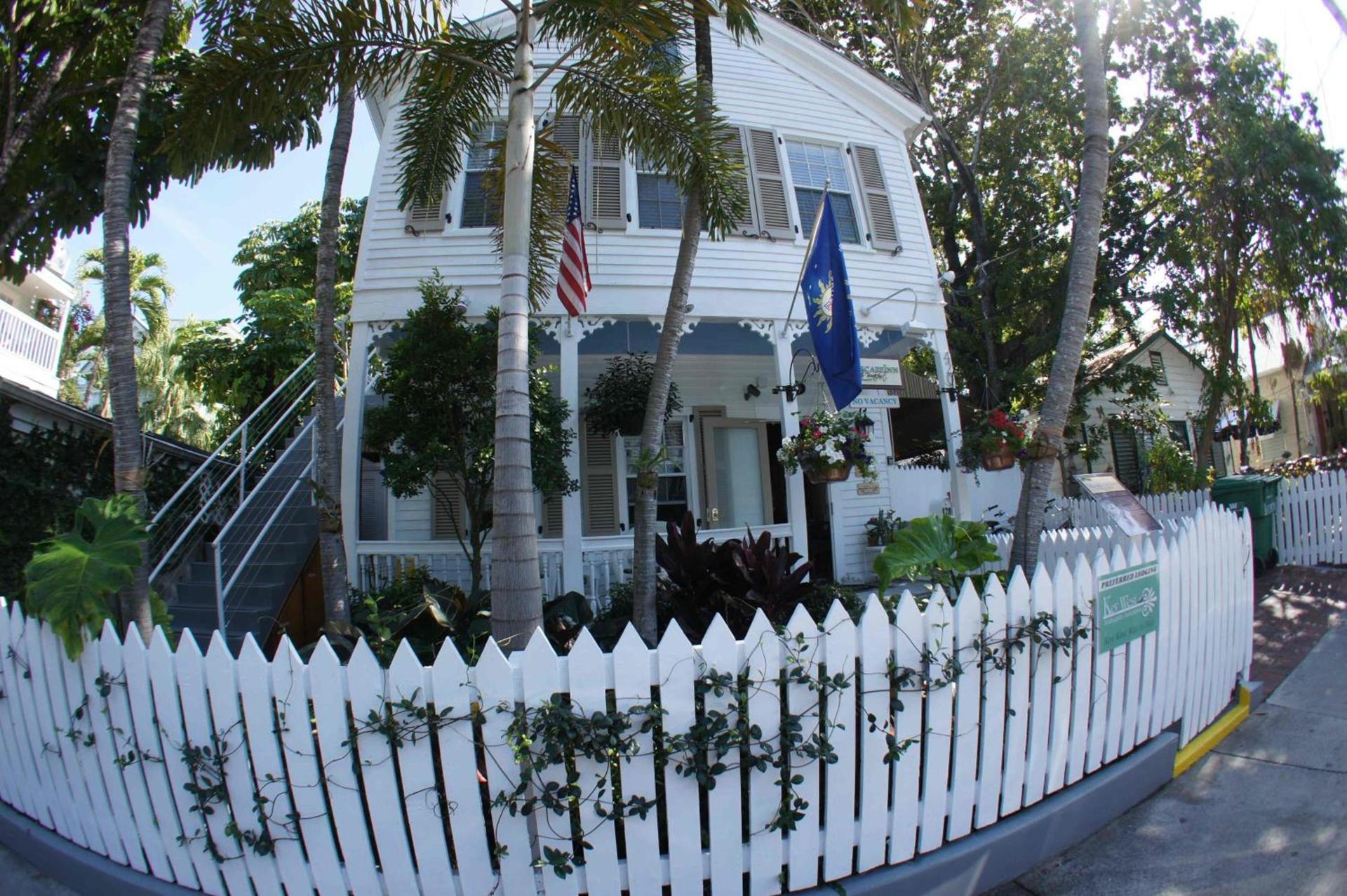 Seascape Tropical Inn photo 53