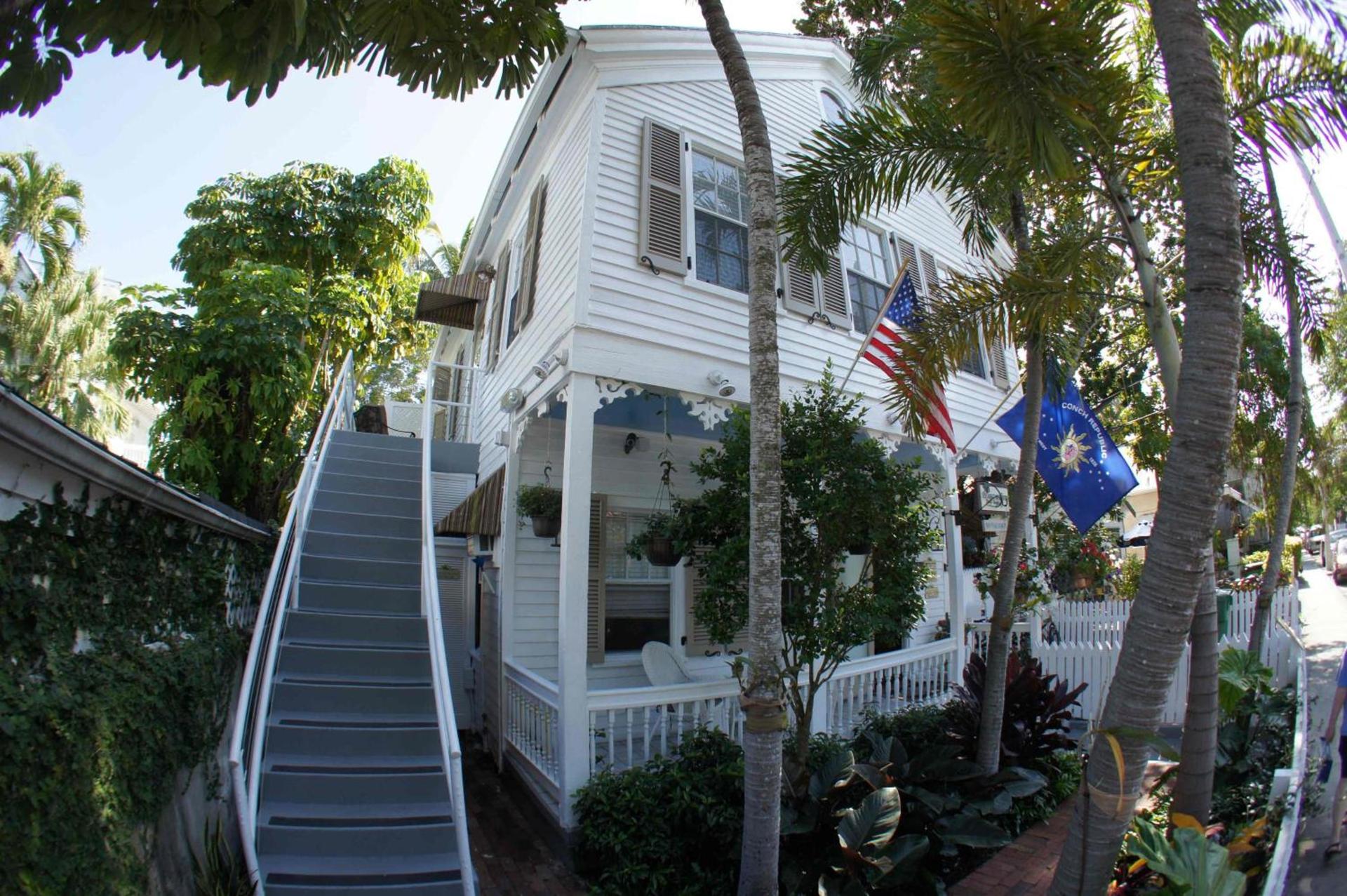Seascape Tropical Inn photo 55