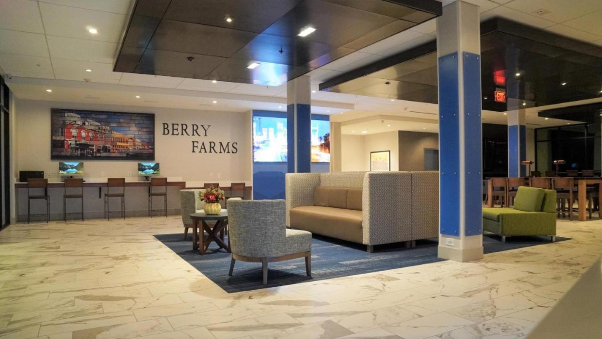 Holiday Inn Express & Suites Franklin - Berry Farms by IHG photo 2