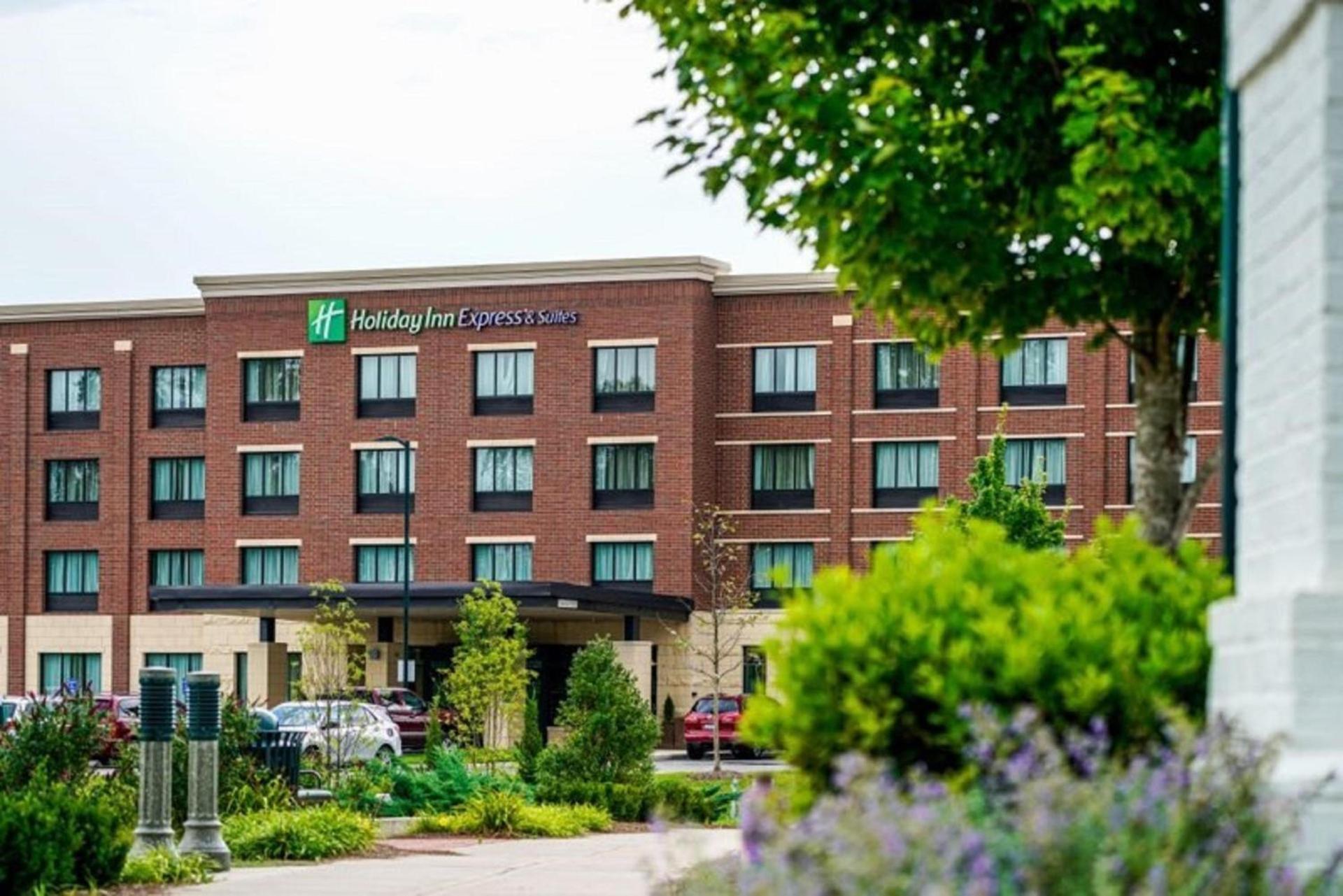 Holiday Inn Express & Suites Franklin - Berry Farms by IHG — hotel in Franklin