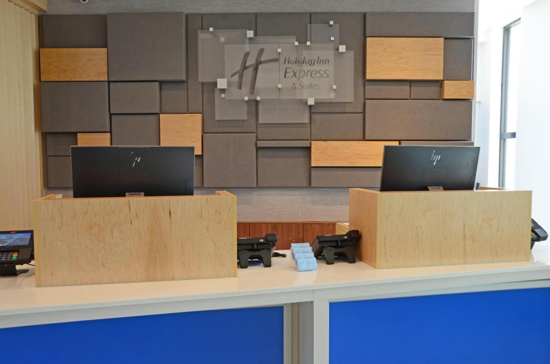 Holiday Inn Express & Suites Franklin - Berry Farms by IHG photo 10