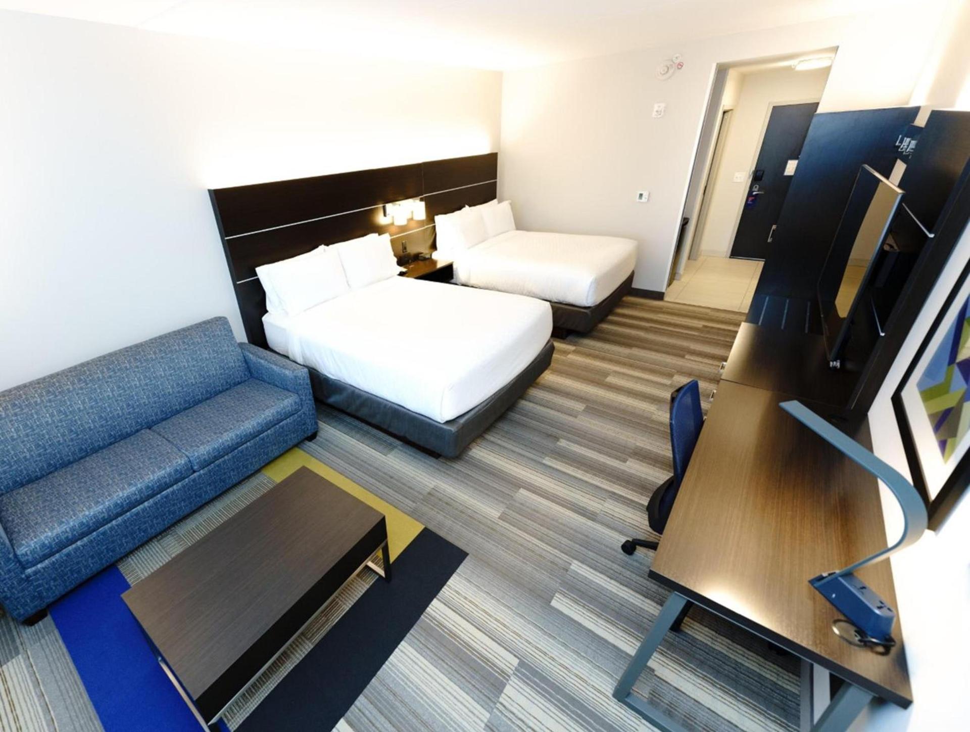 Holiday Inn Express & Suites Franklin - Berry Farms by IHG photo 21