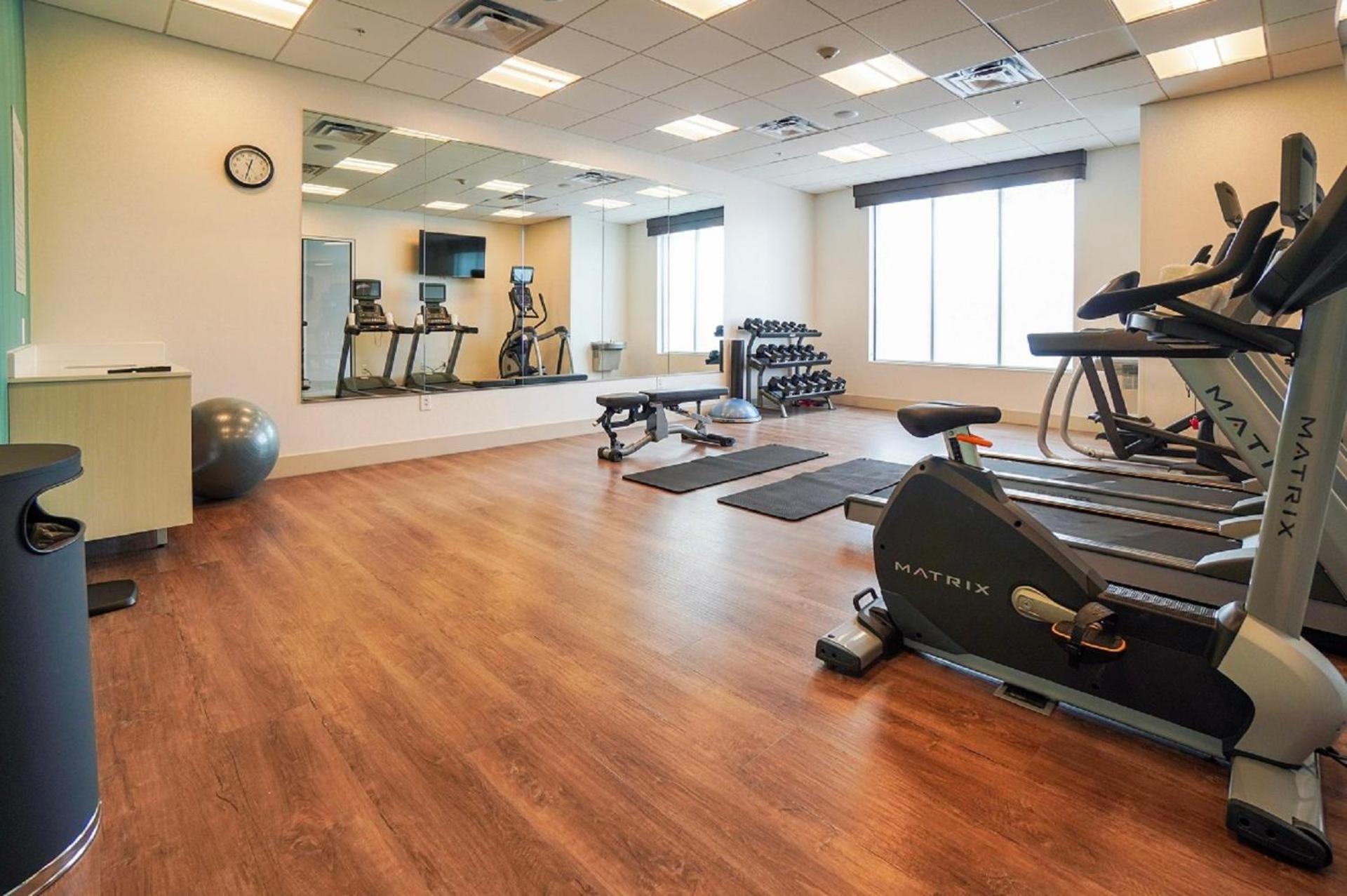 Holiday Inn Express & Suites Franklin - Berry Farms by IHG photo 27