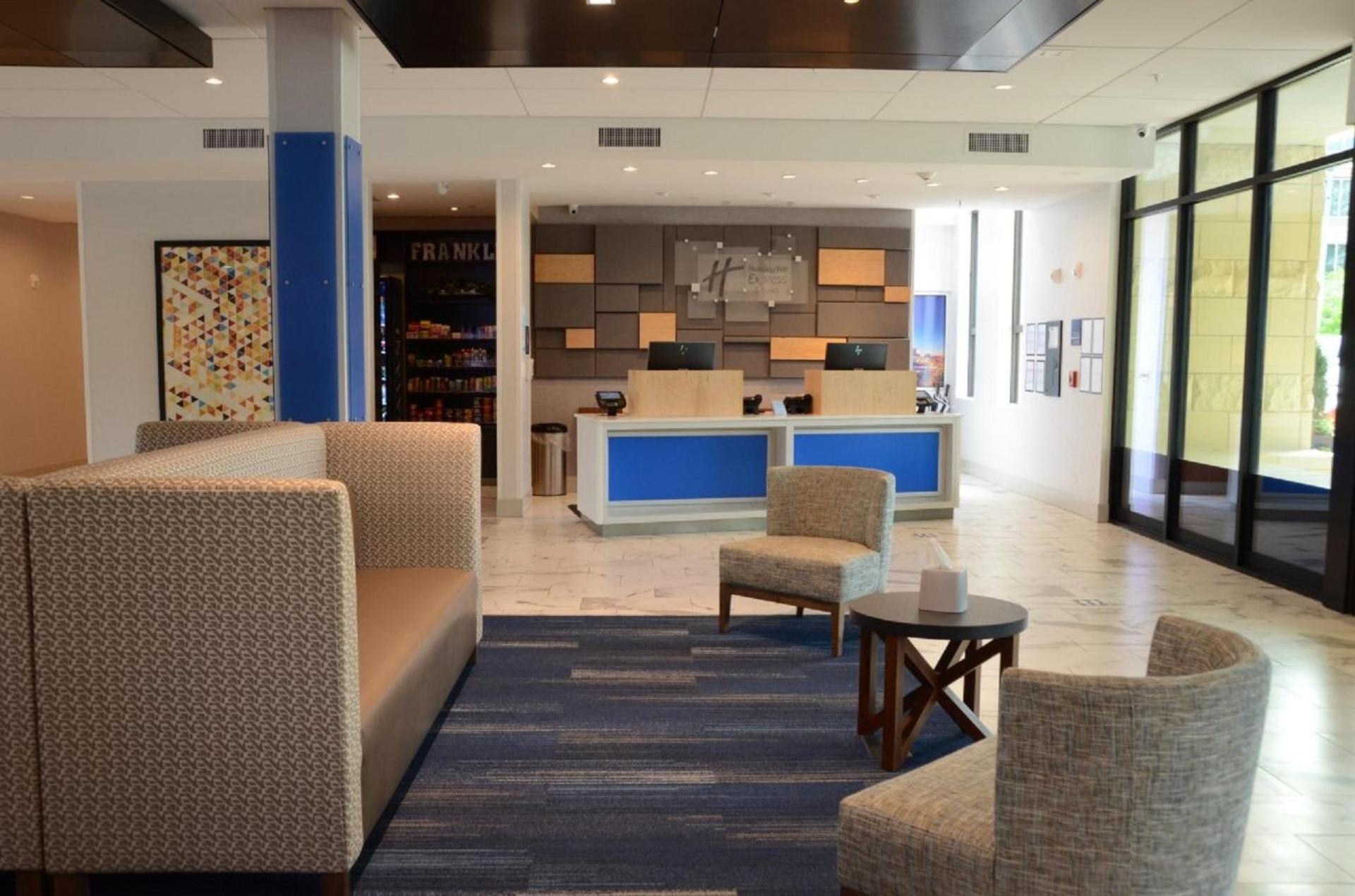 Holiday Inn Express & Suites Franklin - Berry Farms by IHG photo 28