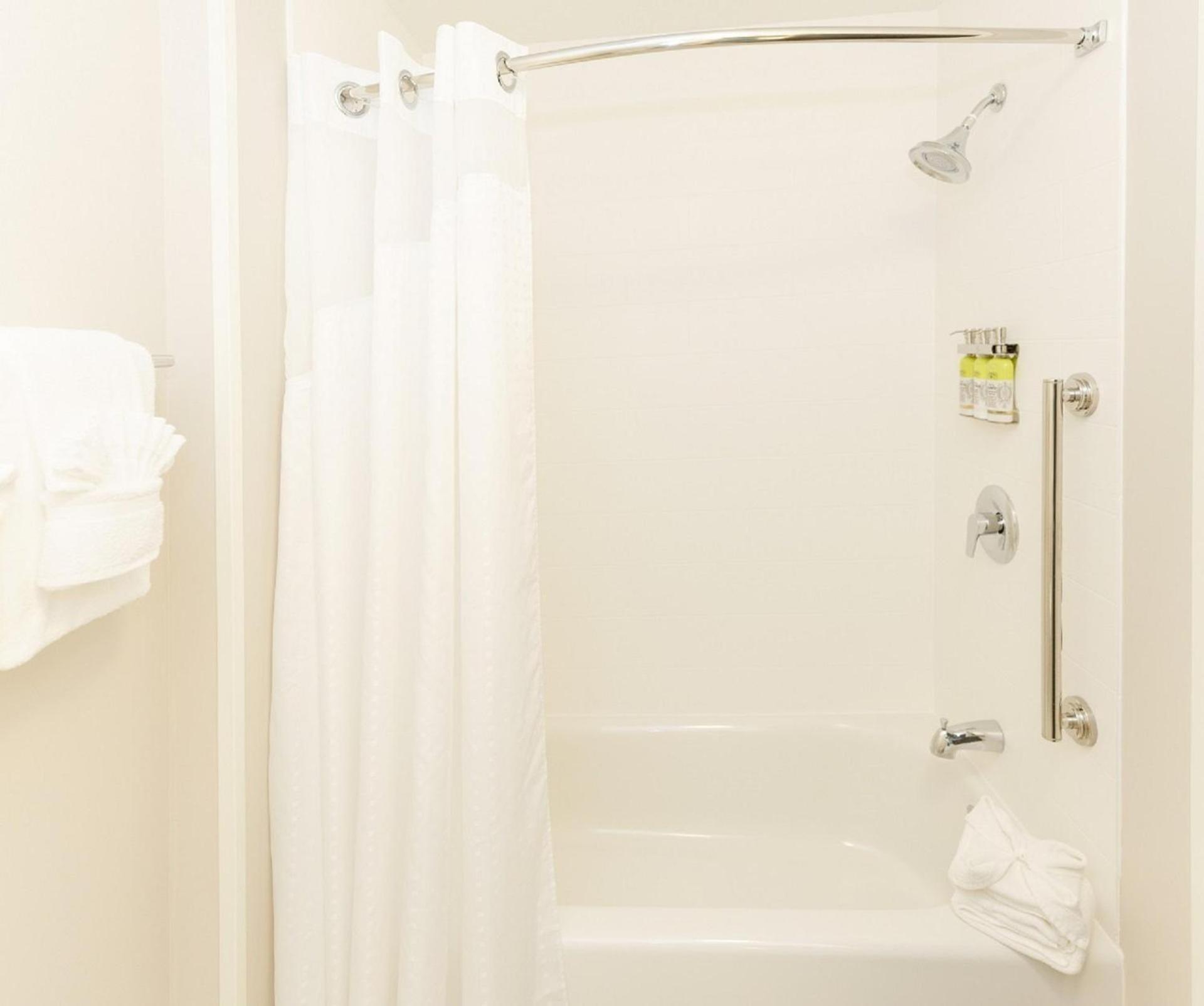 Holiday Inn Express & Suites Franklin - Berry Farms by IHG photo 35