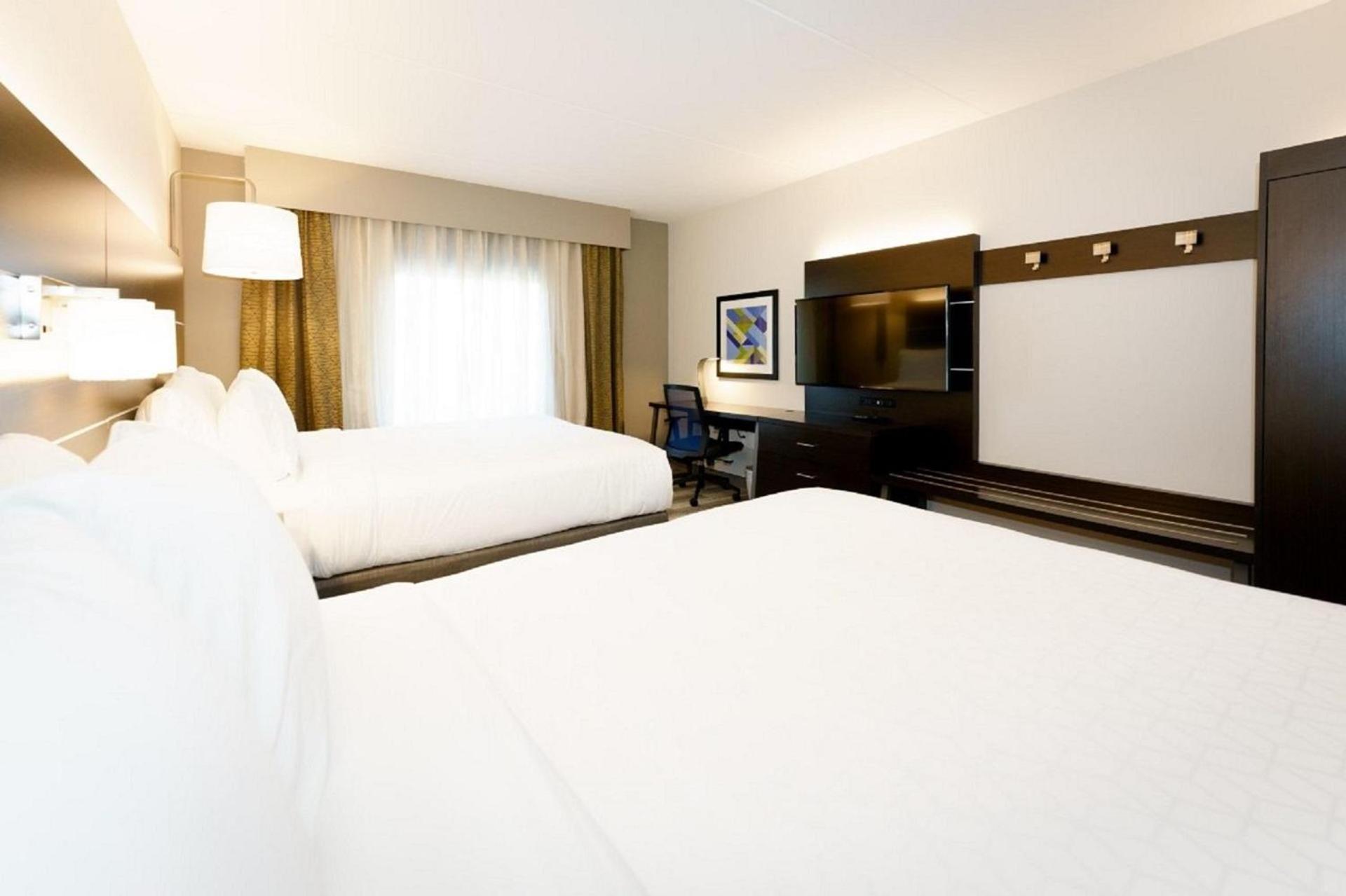 Holiday Inn Express & Suites Franklin - Berry Farms by IHG photo 38