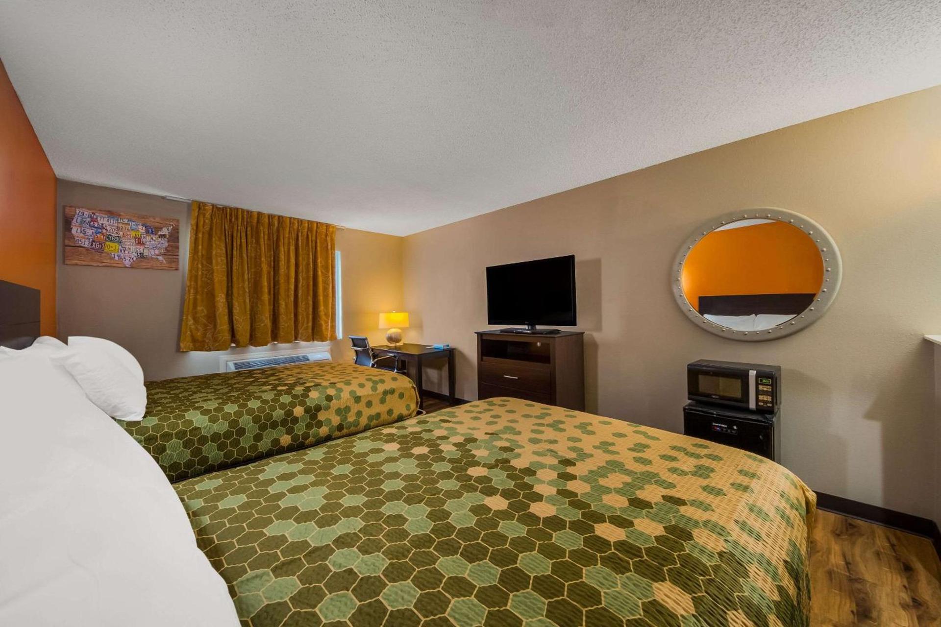 Express Inn & Suites San Antonio near SeaWorld - Medical Center photo 12