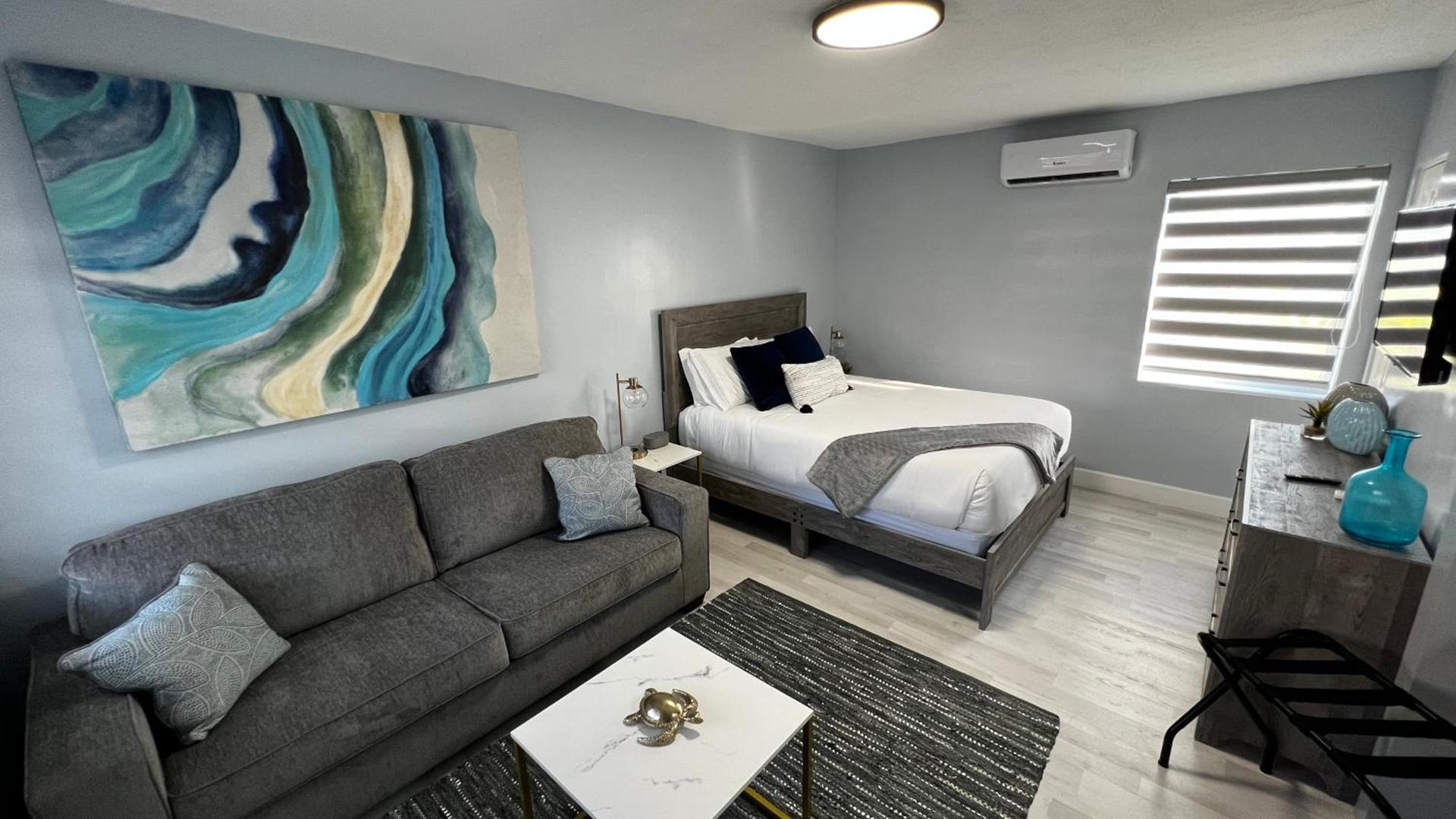 Oceano Suites Daytona Beach photo 28