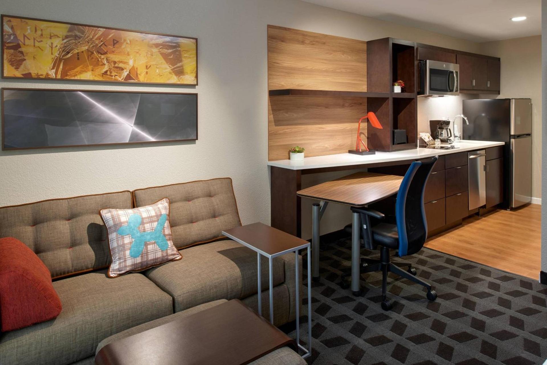 TownePlace Suites by Marriott Richmond photo 8