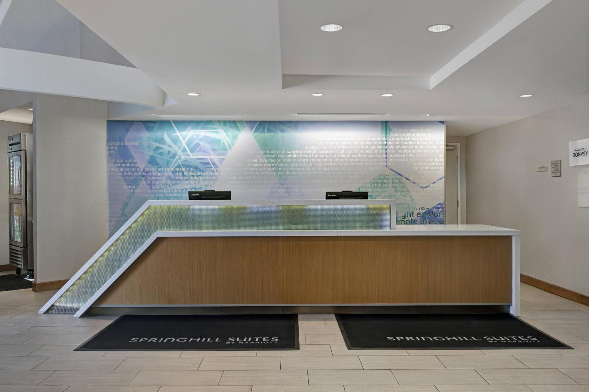 SpringHill Suites by Marriott Palm Desert photo 4