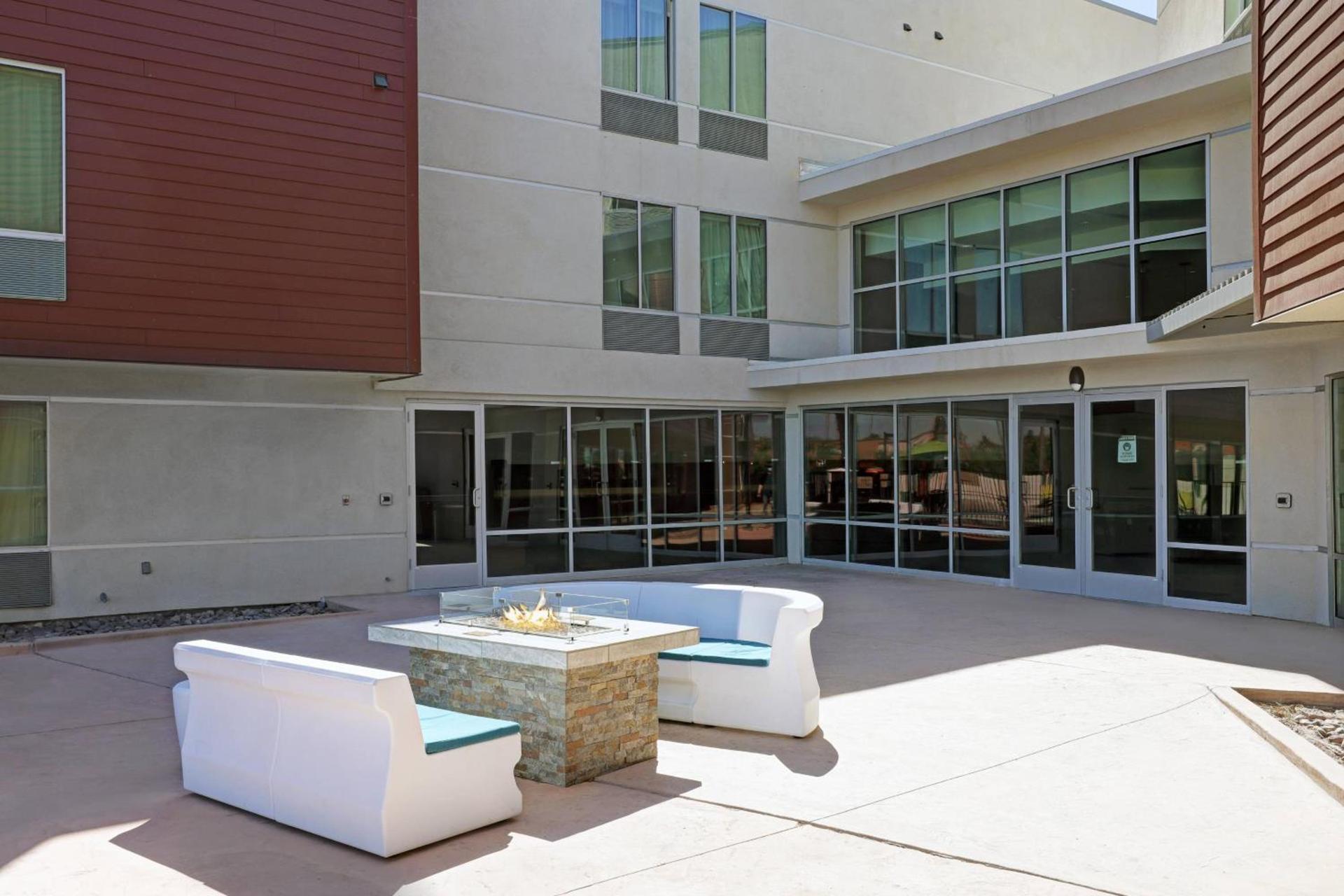 SpringHill Suites by Marriott Palm Desert photo 25