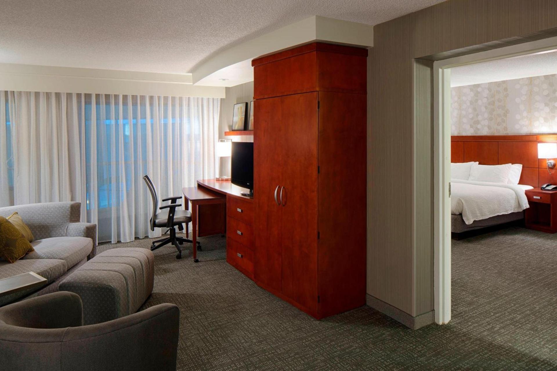 Courtyard by Marriott Columbus West/Hilliard photo 12