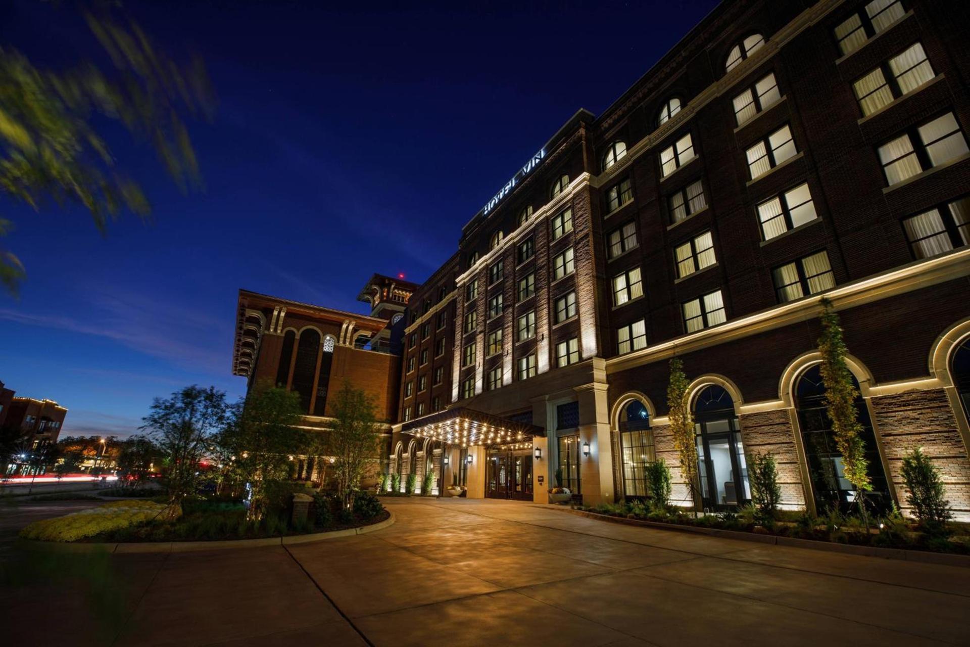 Hotel Vin, Grapevine, Autograph Collection photo 3