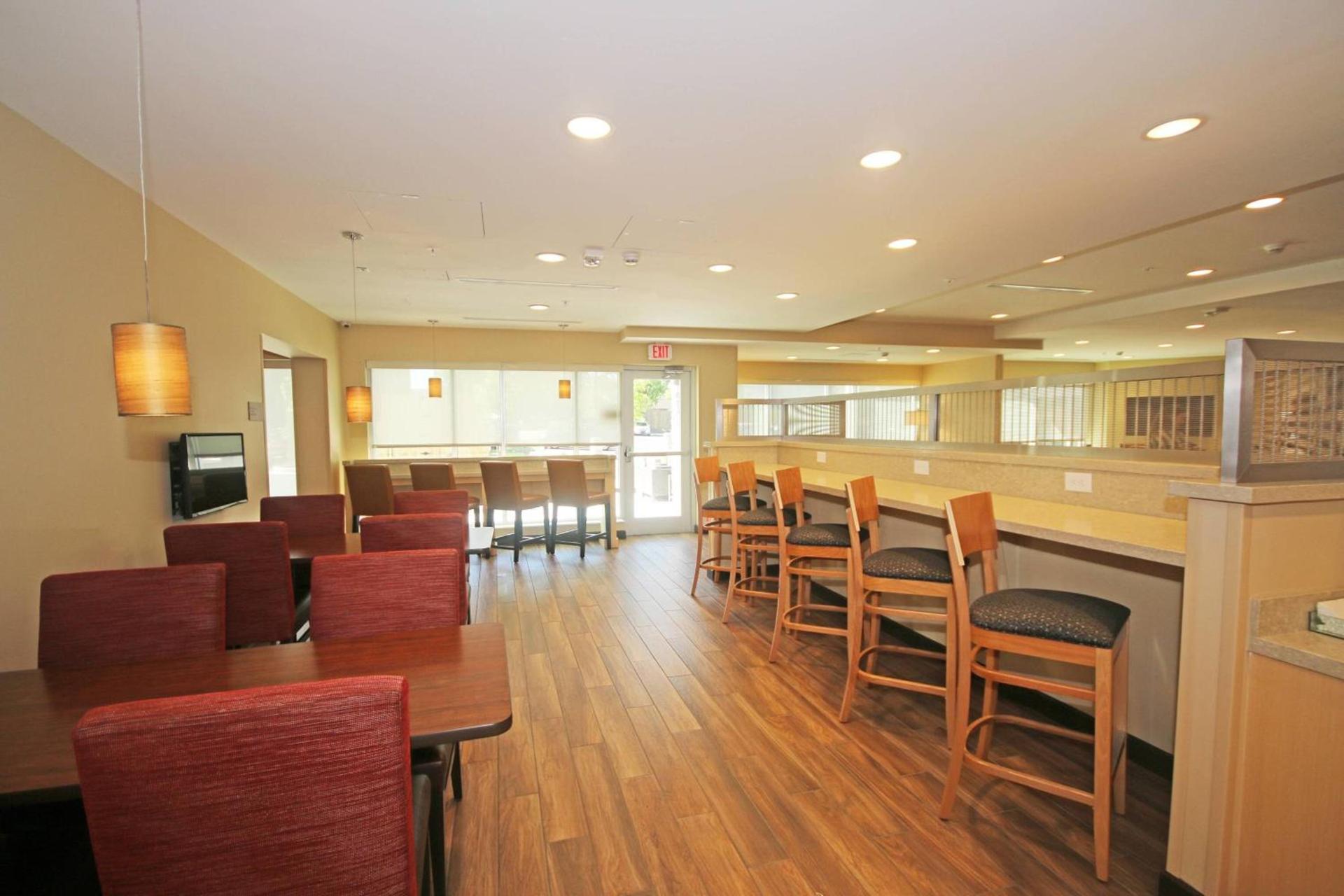 TownePlace Suites by Marriott Charleston-North Charleston photo 3